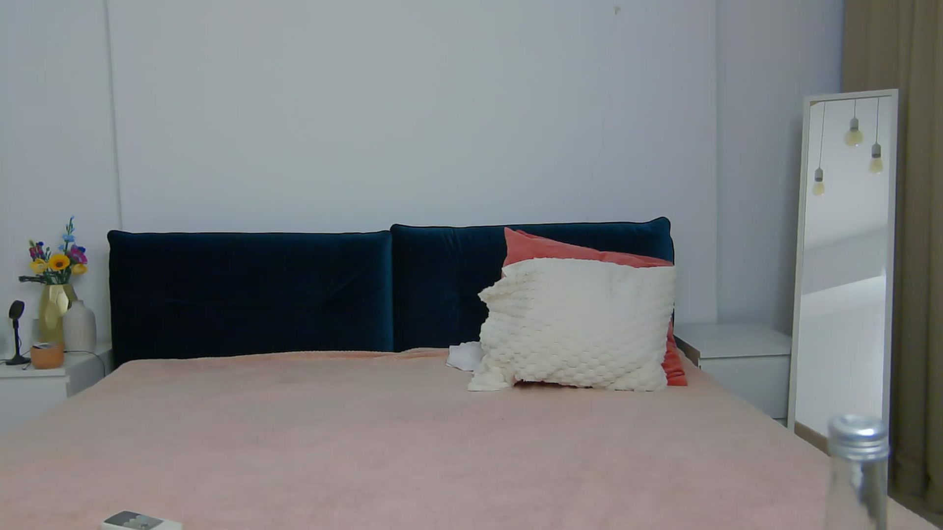 Gallery image thumbnail from NaiaaBee's myfreecams stream on, 11/11/2025, 16:09 image 5 of 20