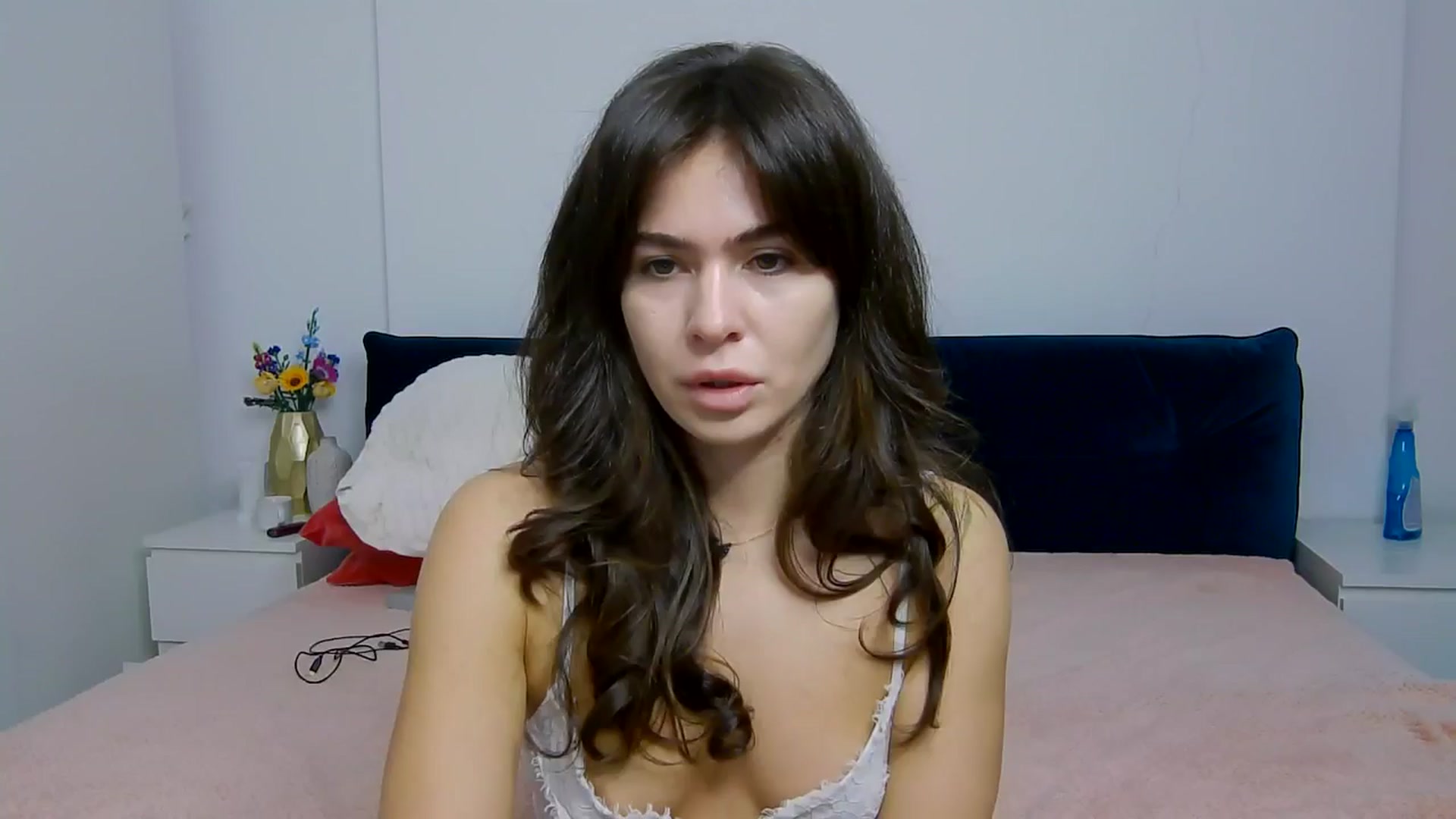 Gallery image thumbnail from NaiaaBee's myfreecams stream on, 11/15/2025, 07:29 image 17 of 20