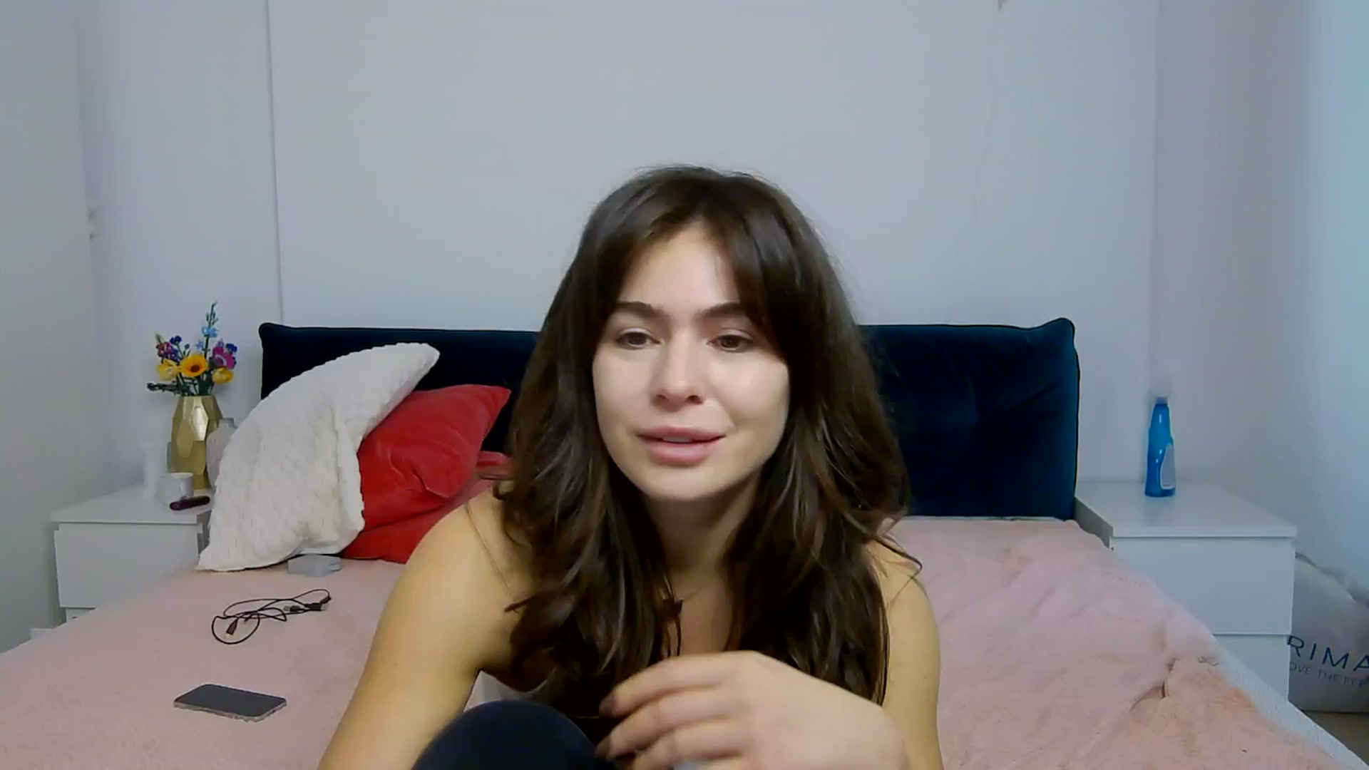 Gallery image thumbnail from NaiaaBee's myfreecams stream on, 11/15/2025, 08:52 image 9 of 20