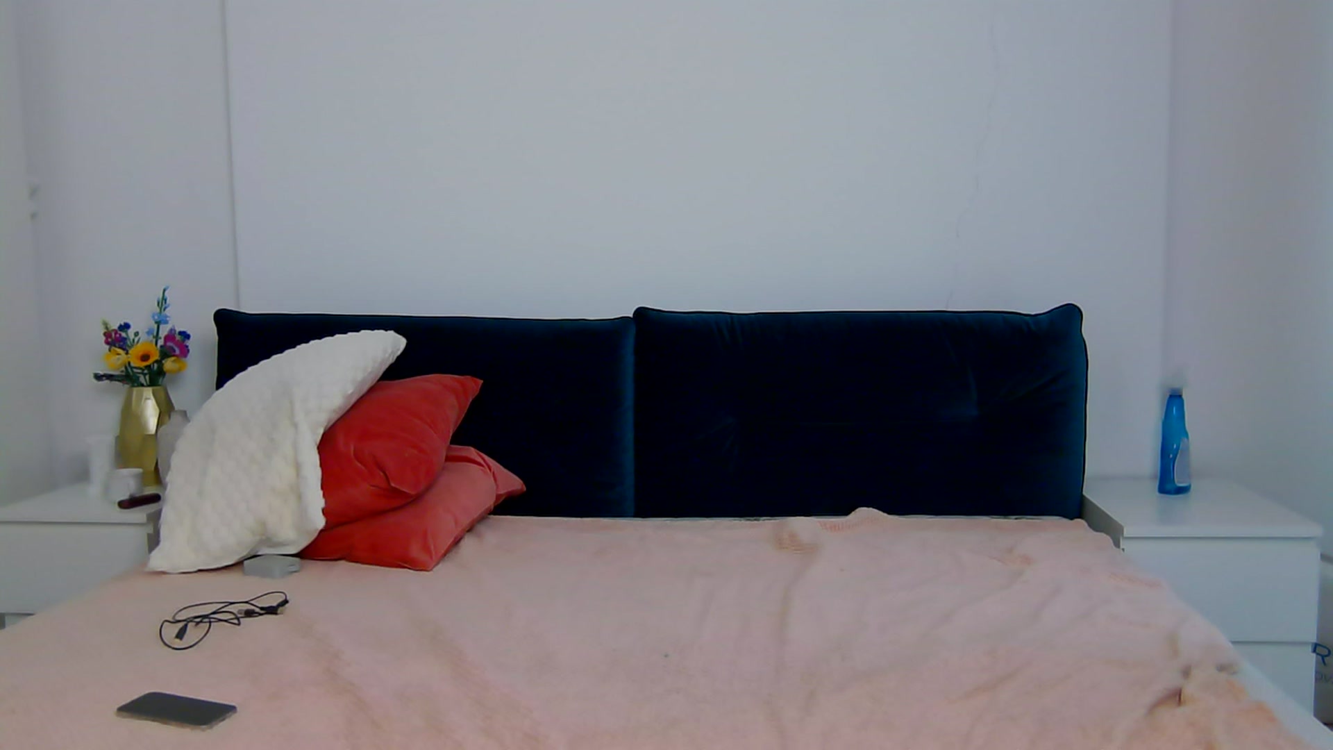Gallery image thumbnail from NaiaaBee's myfreecams stream on, 11/15/2025, 08:52 image 3 of 20