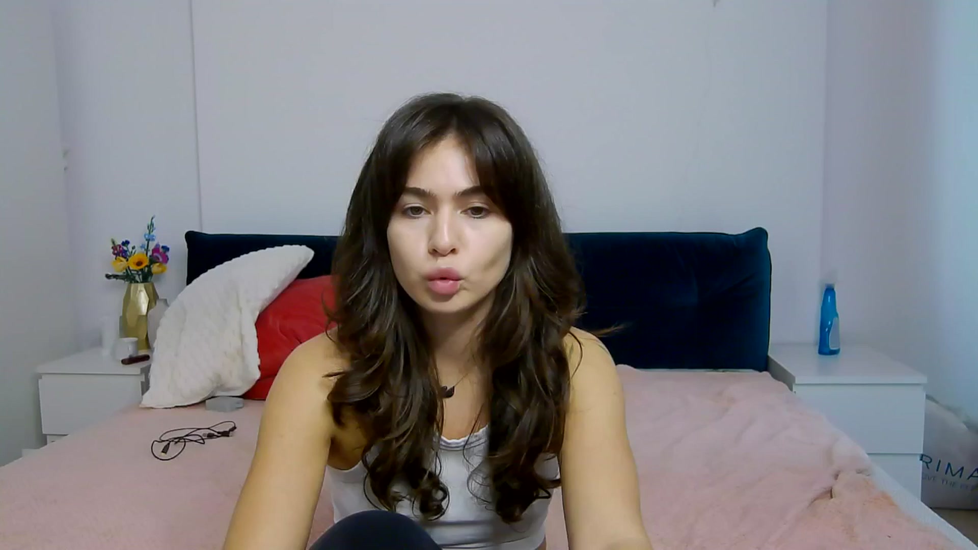 Gallery image thumbnail from NaiaaBee's myfreecams stream on, 11/15/2025, 08:52 image 14 of 20