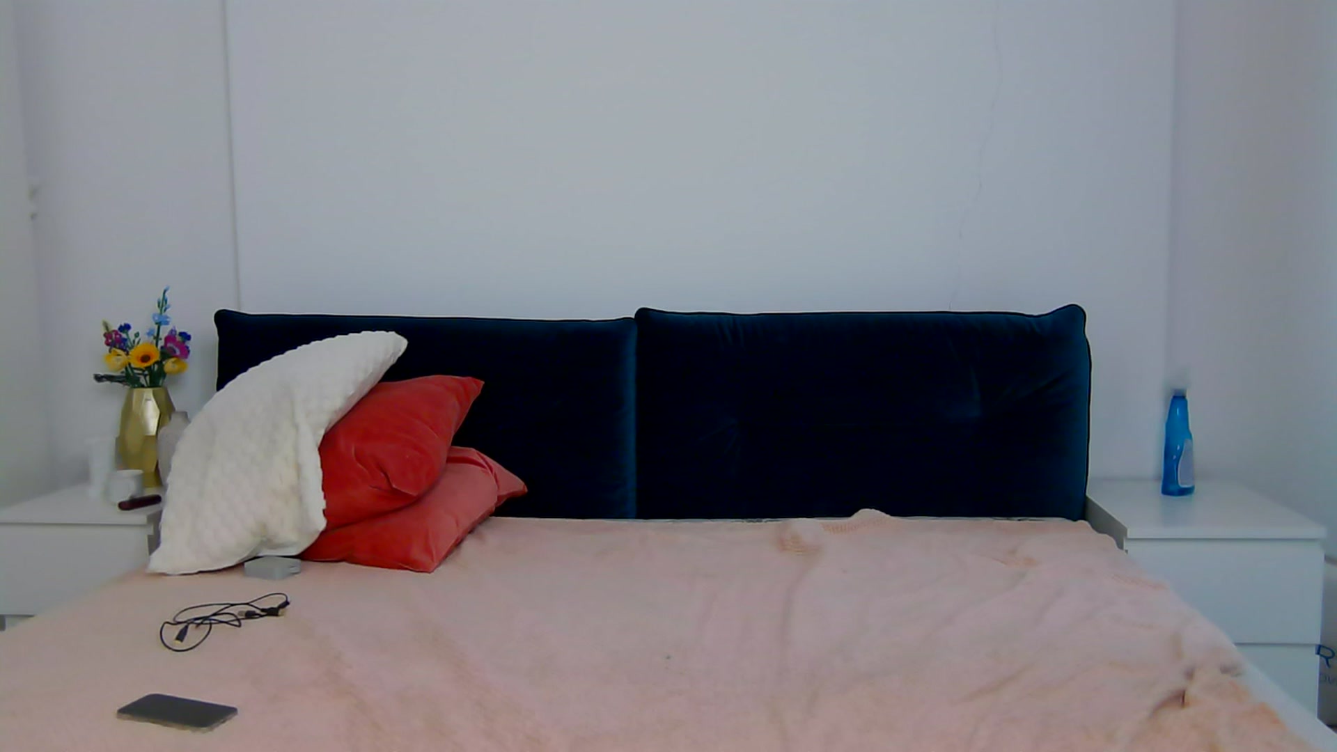 Gallery image thumbnail from NaiaaBee's myfreecams stream on, 11/15/2025, 08:52 image 2 of 20