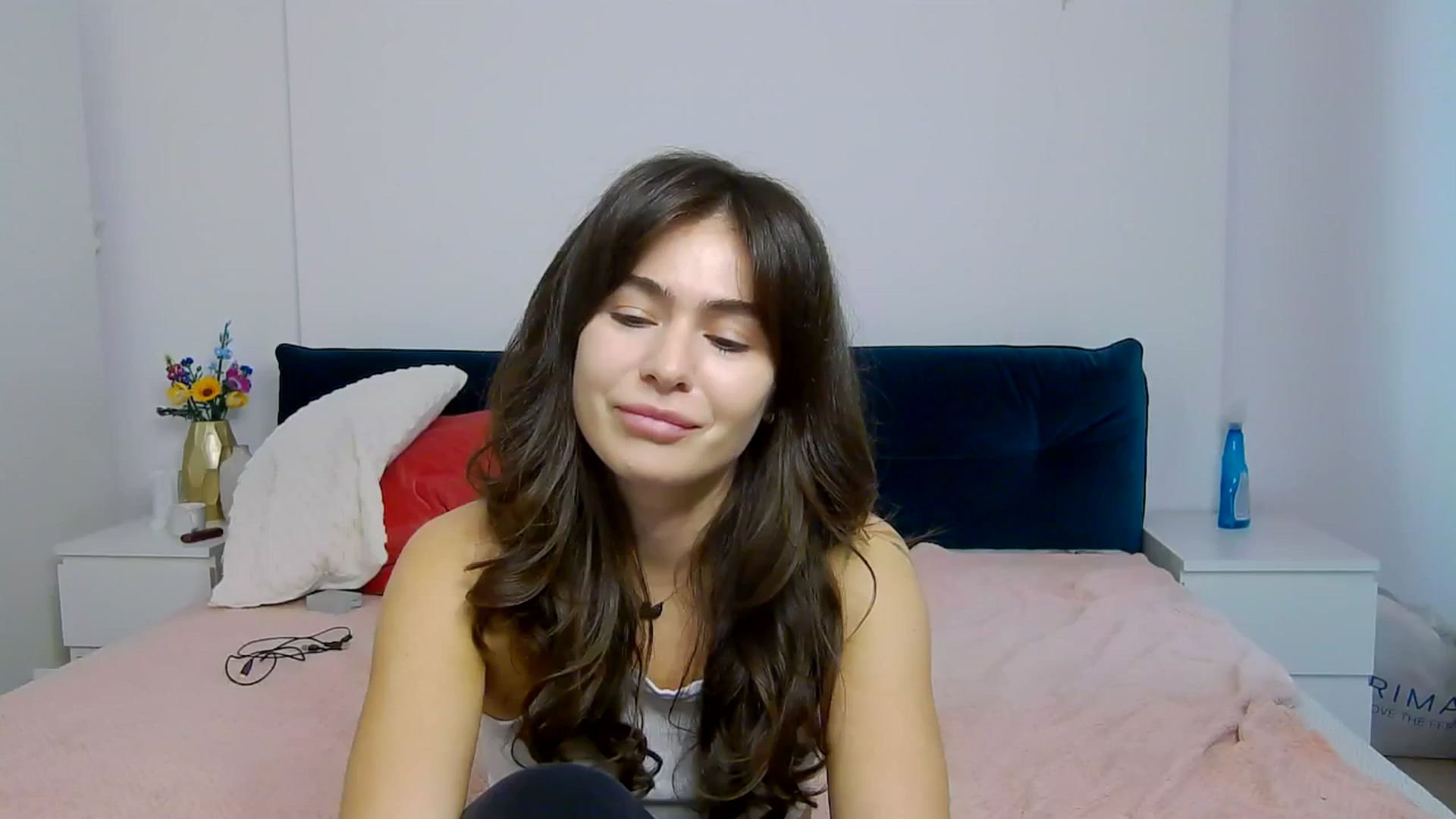 Gallery image thumbnail from NaiaaBee's myfreecams stream on, 11/15/2025, 08:52 image 12 of 20