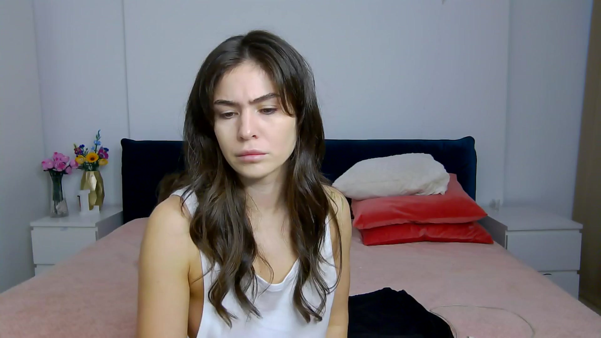 Gallery image thumbnail from NaiaaBee's myfreecams stream on, 11/30/2025, 08:02 image 9 of 20