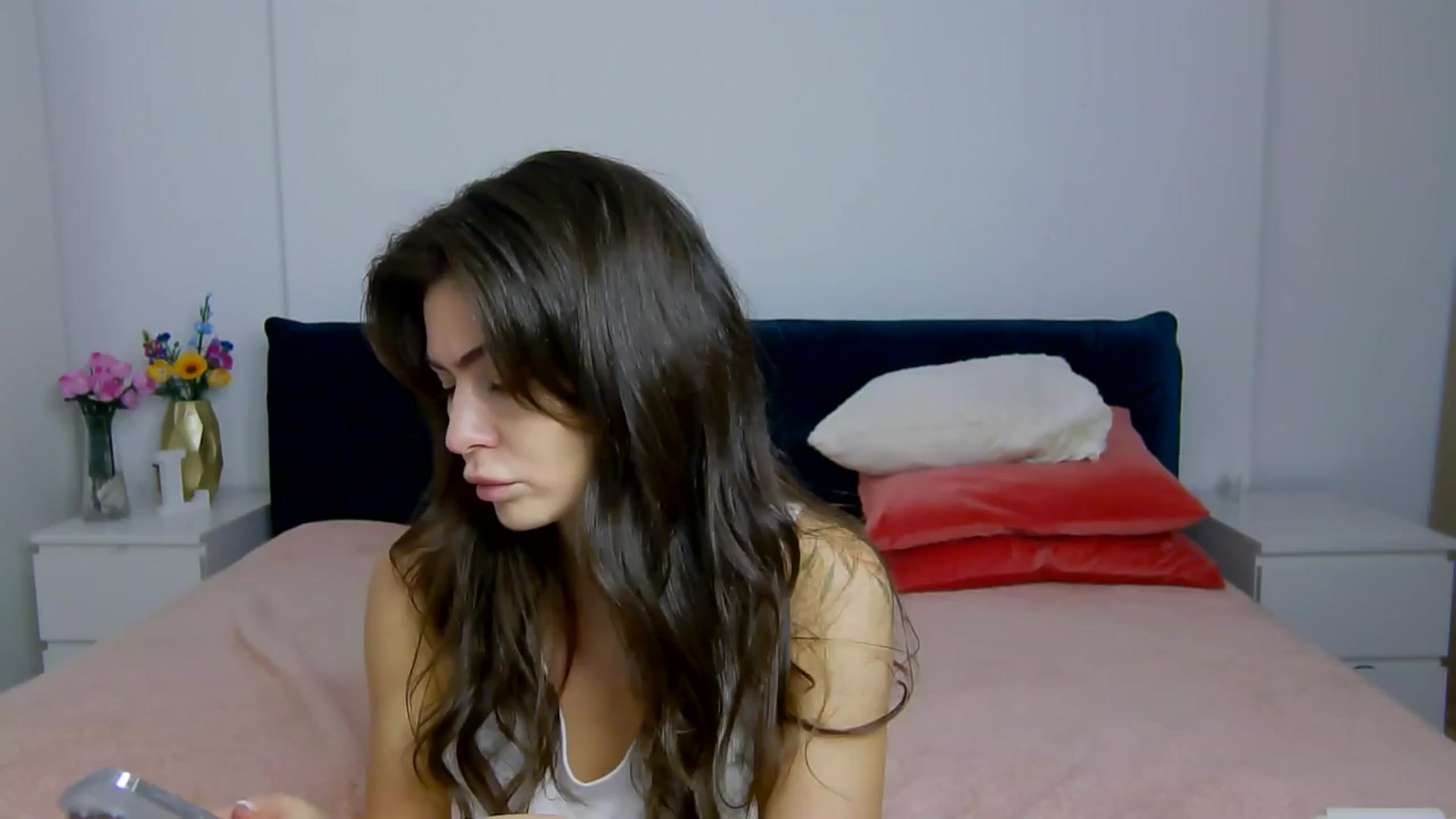 Gallery image thumbnail from NaiaaBee's myfreecams stream on, 11/30/2025, 08:02 image 17 of 20