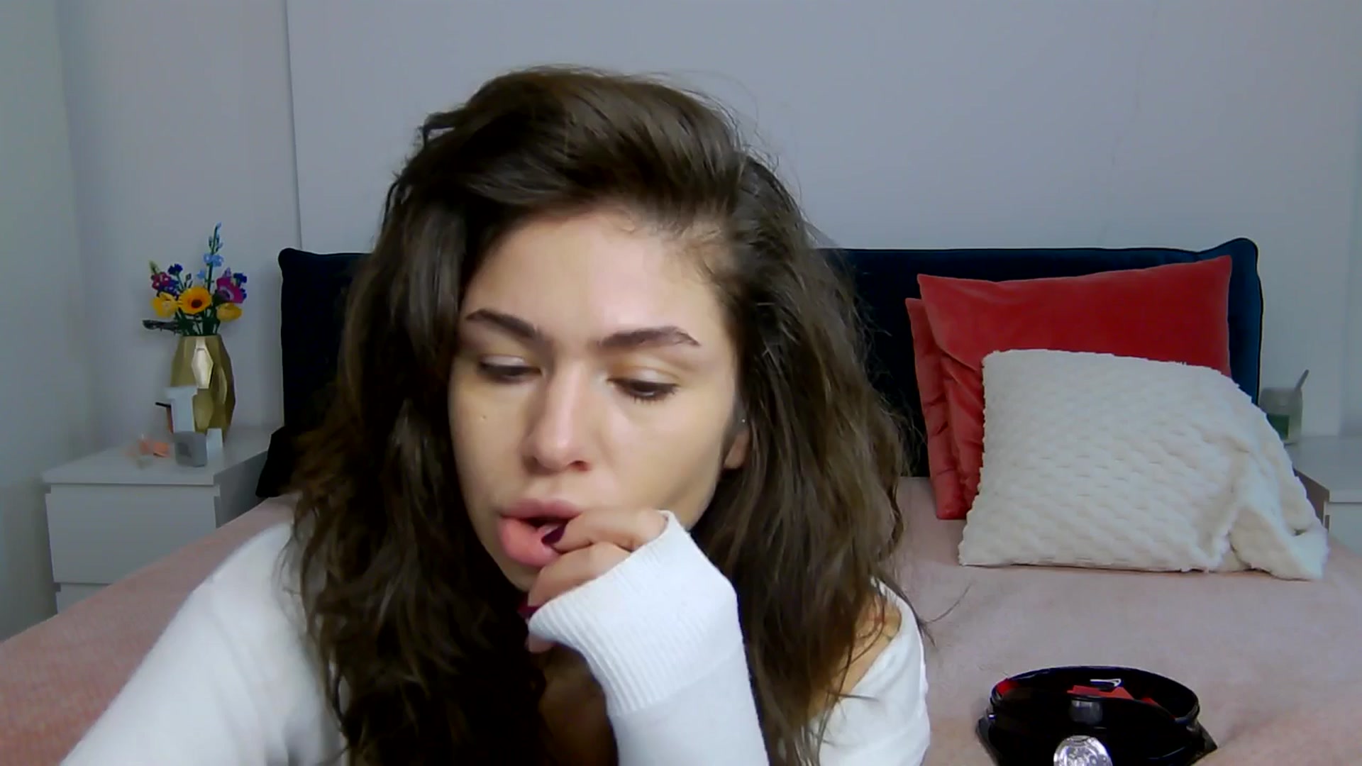 Gallery image thumbnail from NaiaaBee's myfreecams stream on, 12/13/2025, 08:47 image 11 of 20