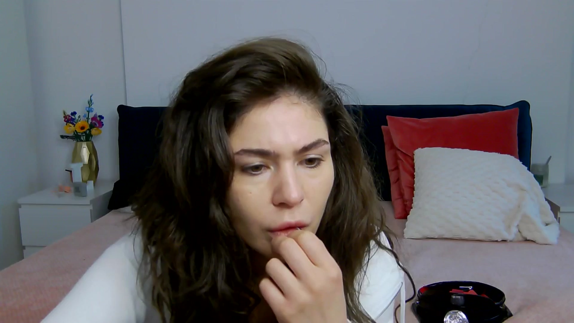 Gallery image thumbnail from NaiaaBee's myfreecams stream on, 12/13/2025, 08:47 image 18 of 20
