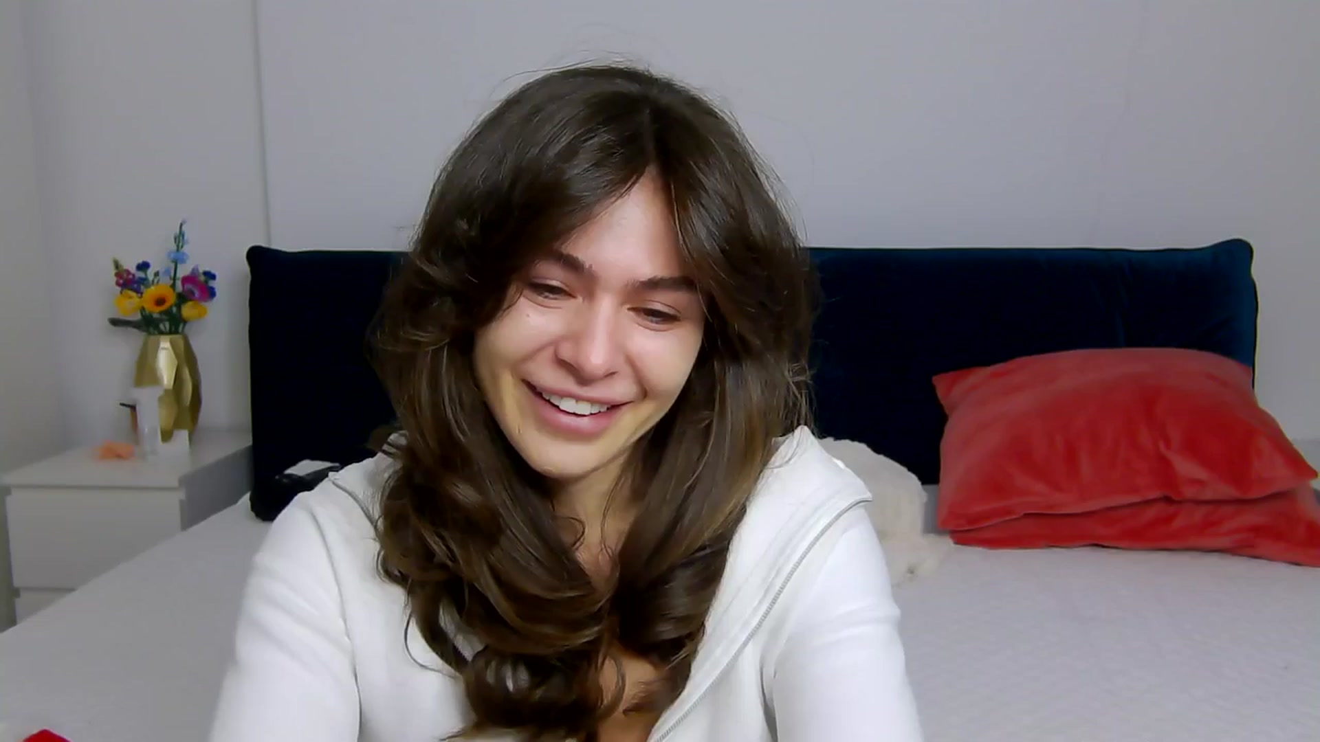 Gallery image thumbnail from NaiaaBee's myfreecams stream on, 12/27/2025, 14:04 image 9 of 20