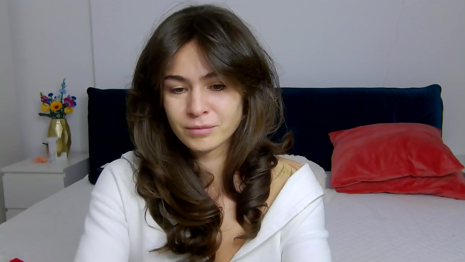 Gallery image thumbnail from NaiaaBee's myfreecams stream on, 12/27/2025, 14:04 image 8 of 20
