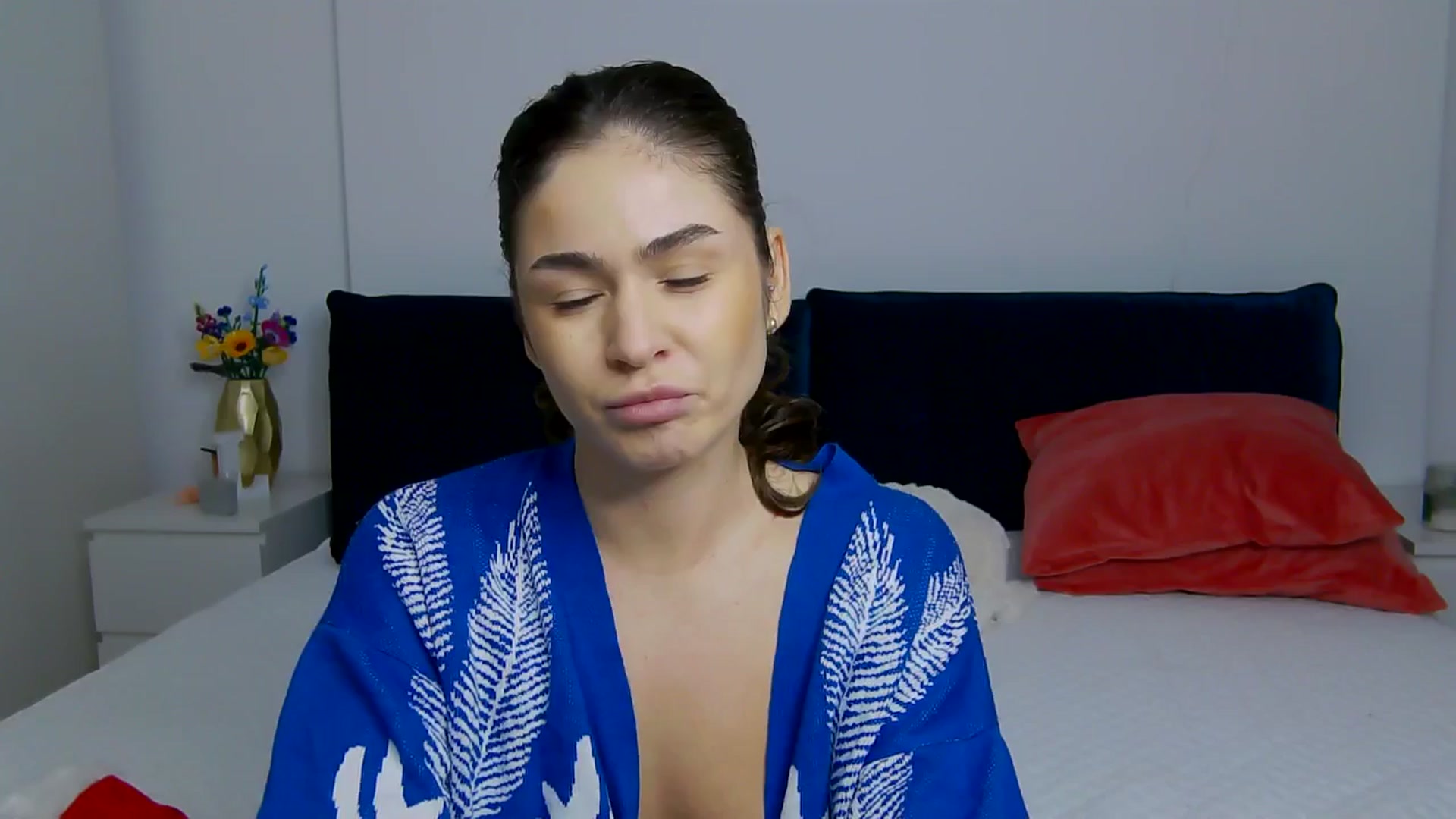 Gallery image thumbnail from NaiaaBee's myfreecams stream on, 12/30/2025, 17:12 image 14 of 20