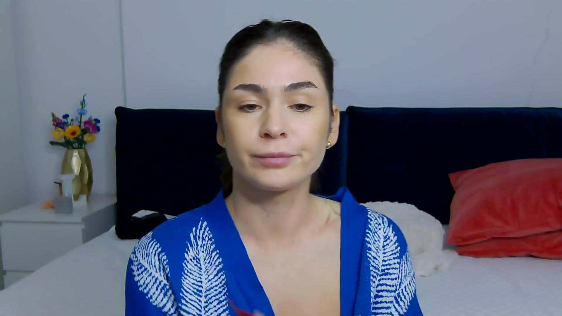 Gallery image thumbnail from NaiaaBee's myfreecams stream on, 12/30/2025, 19:07 image 18 of 20