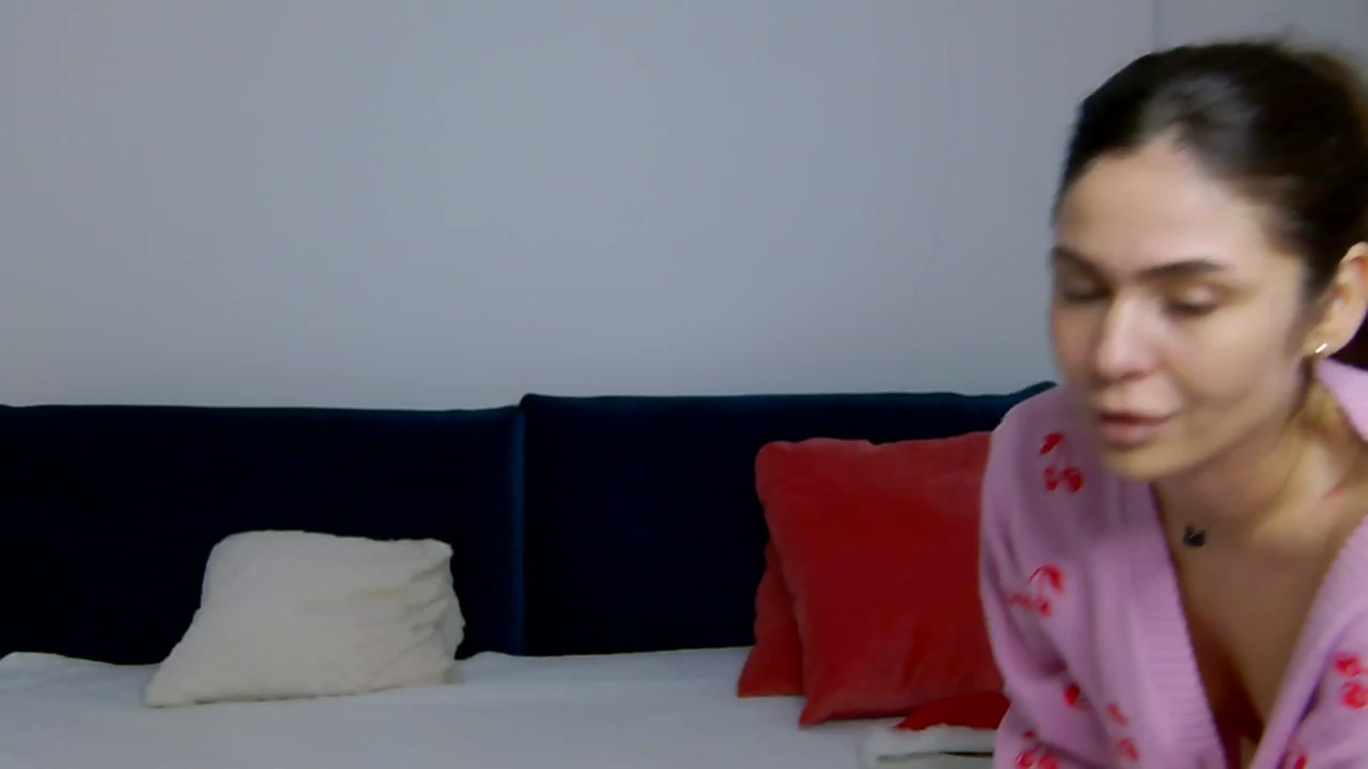 Gallery image thumbnail from NaiaaBee's myfreecams stream on, 01/08/2026, 18:38 image 7 of 20