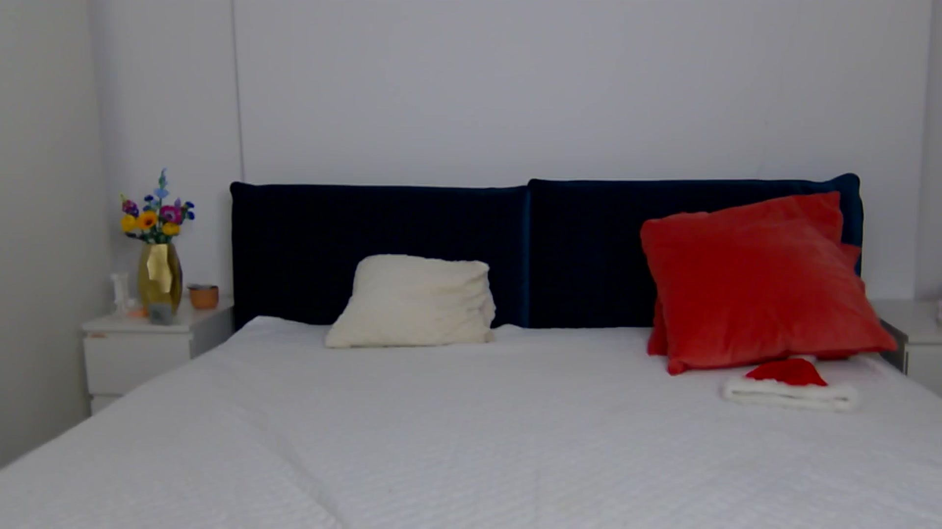 Gallery image thumbnail from NaiaaBee's myfreecams stream on, 01/08/2026, 18:38 image 19 of 20