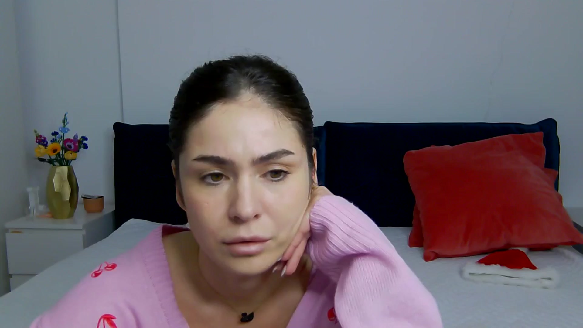 Gallery image thumbnail from NaiaaBee's myfreecams stream on, 01/08/2026, 19:28 image 12 of 20