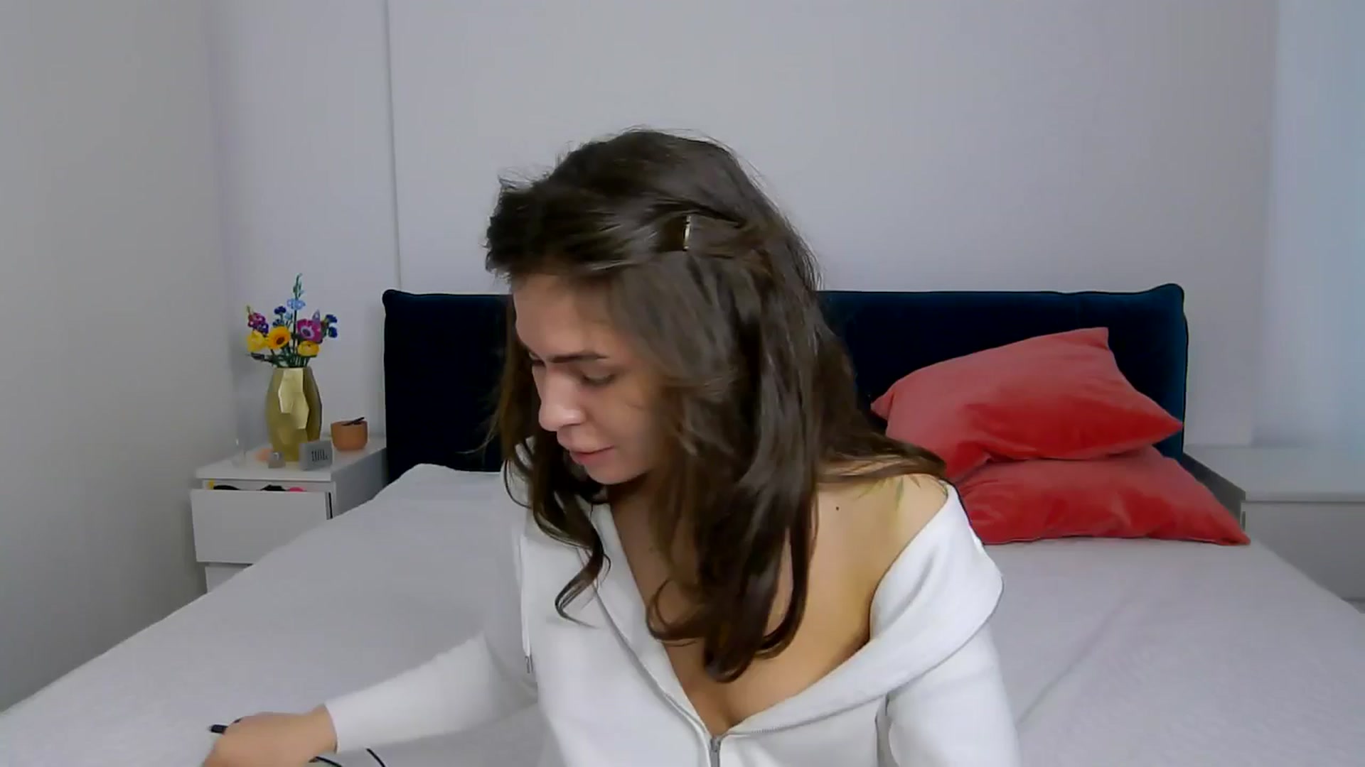 Gallery image thumbnail from NaiaaBee's myfreecams stream on, 01/17/2026, 07:15 image 18 of 20