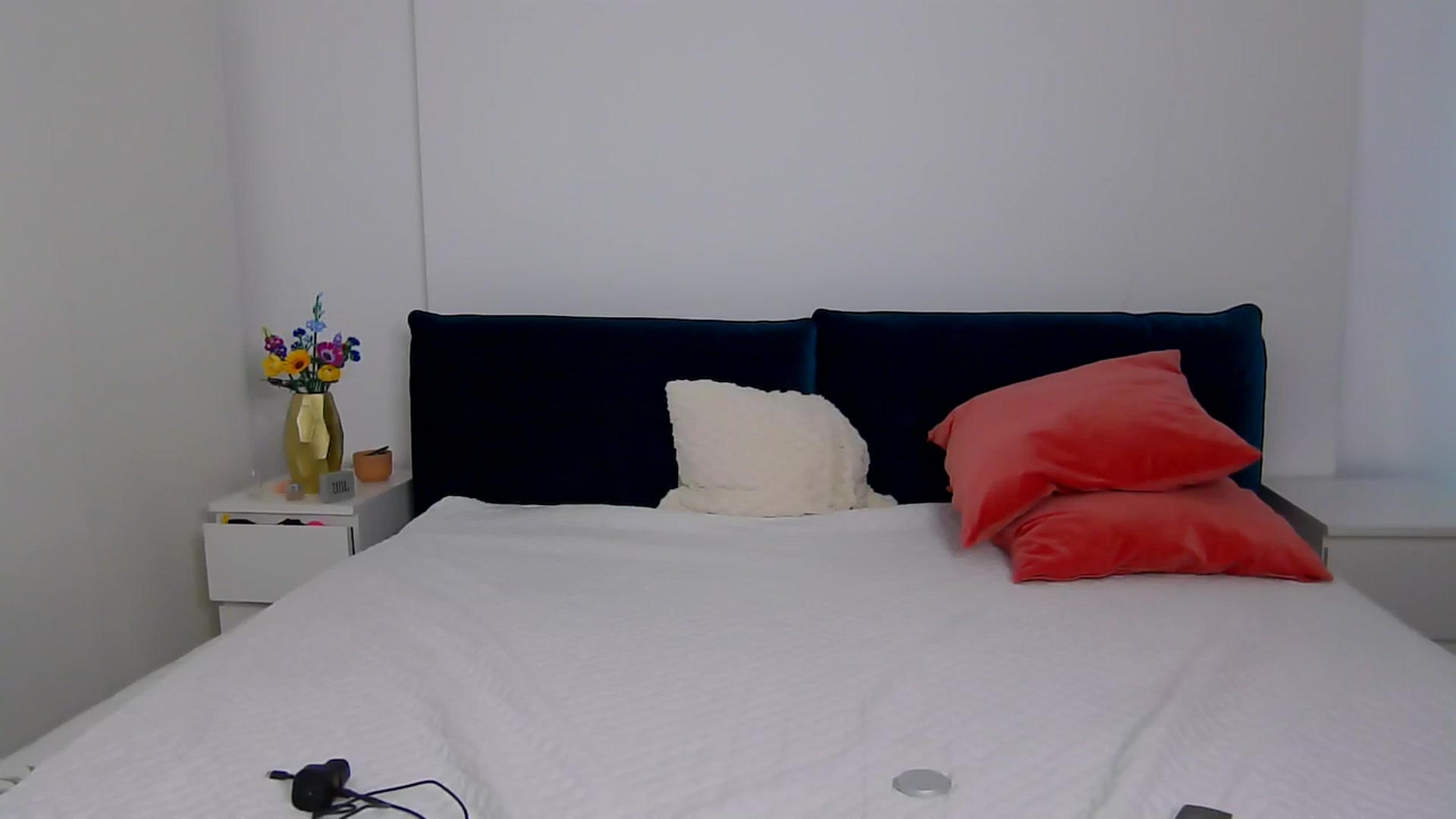 Gallery image thumbnail from NaiaaBee's myfreecams stream on, 01/17/2026, 07:15 image 9 of 20
