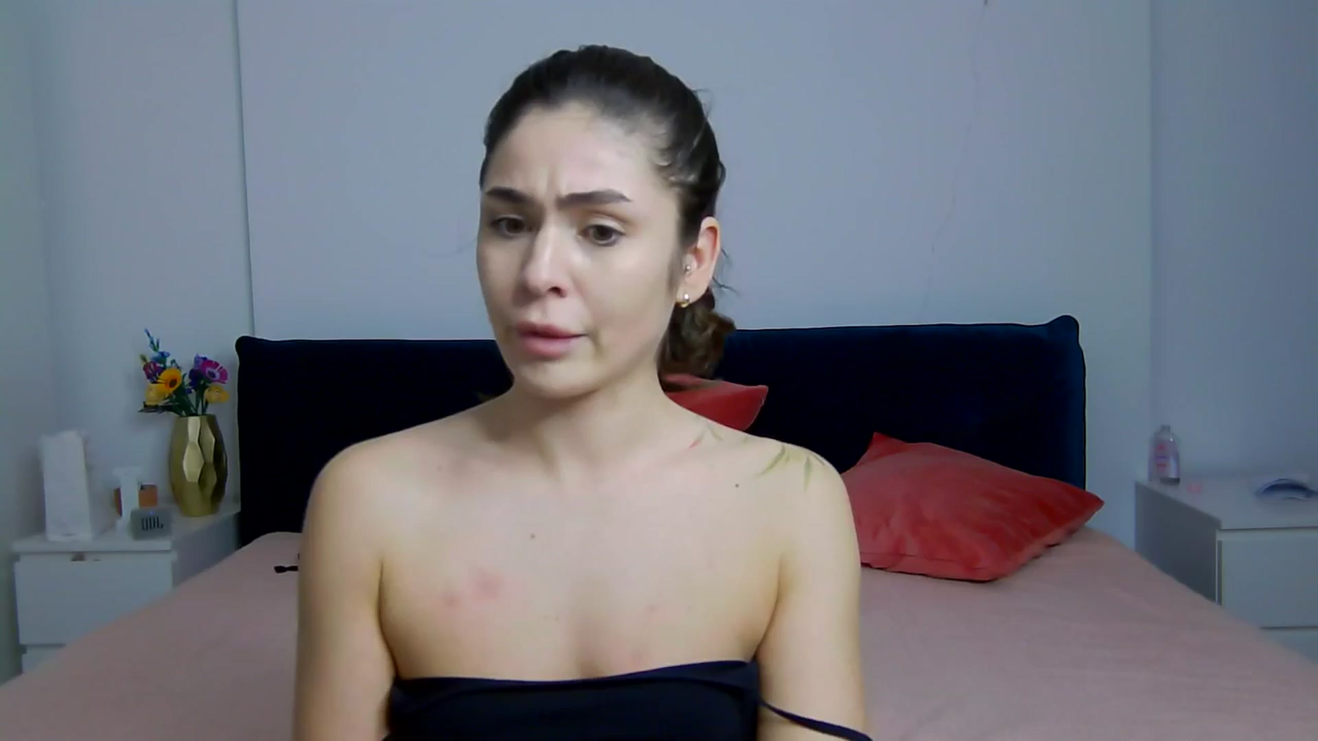 Gallery image thumbnail from NaiaaBee's myfreecams stream on, 01/26/2026, 18:40 image 10 of 20
