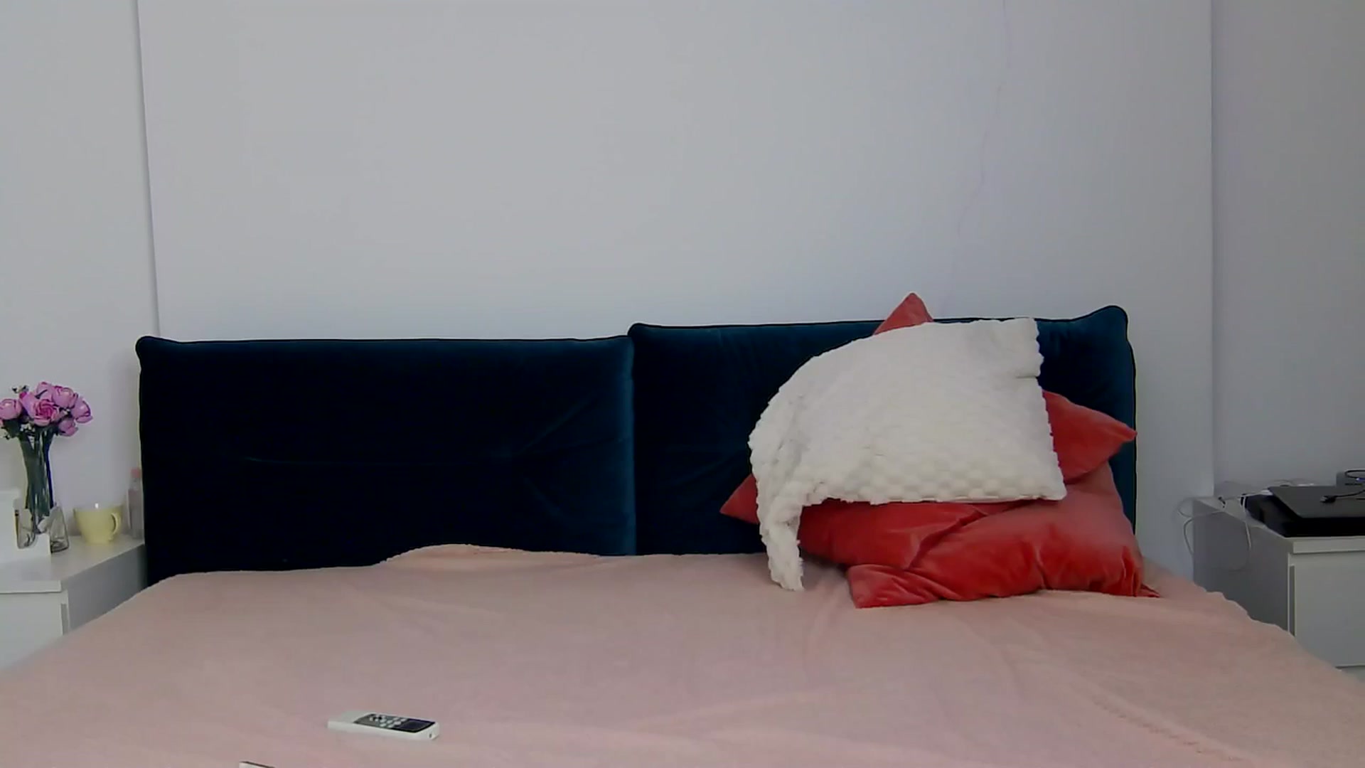 Gallery image thumbnail from NaiaaBee's myfreecams stream on, 02/01/2026, 19:03 image 20 of 20
