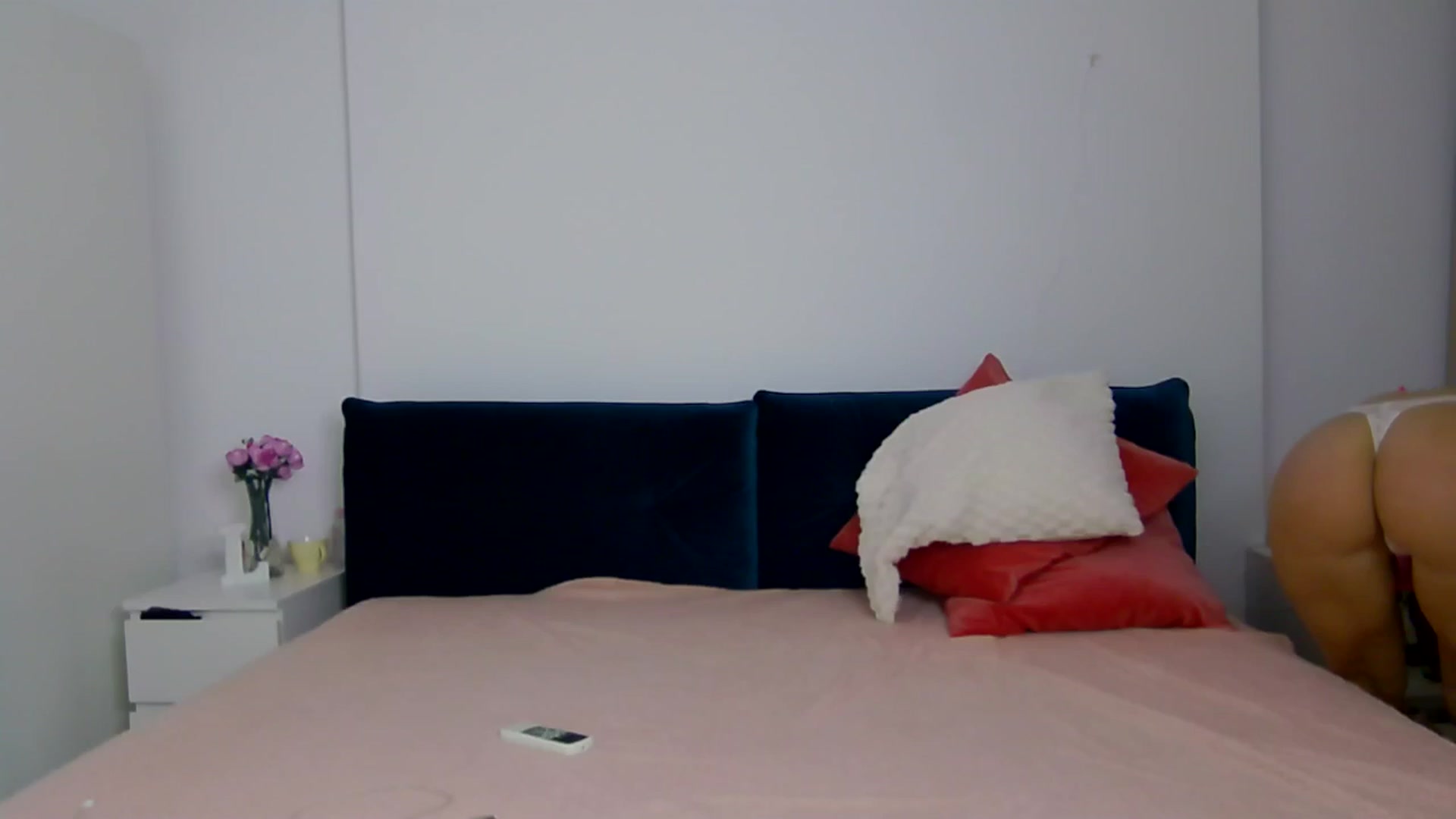 Gallery image thumbnail from NaiaaBee's myfreecams stream on, 02/01/2026, 19:03 image 1 of 20