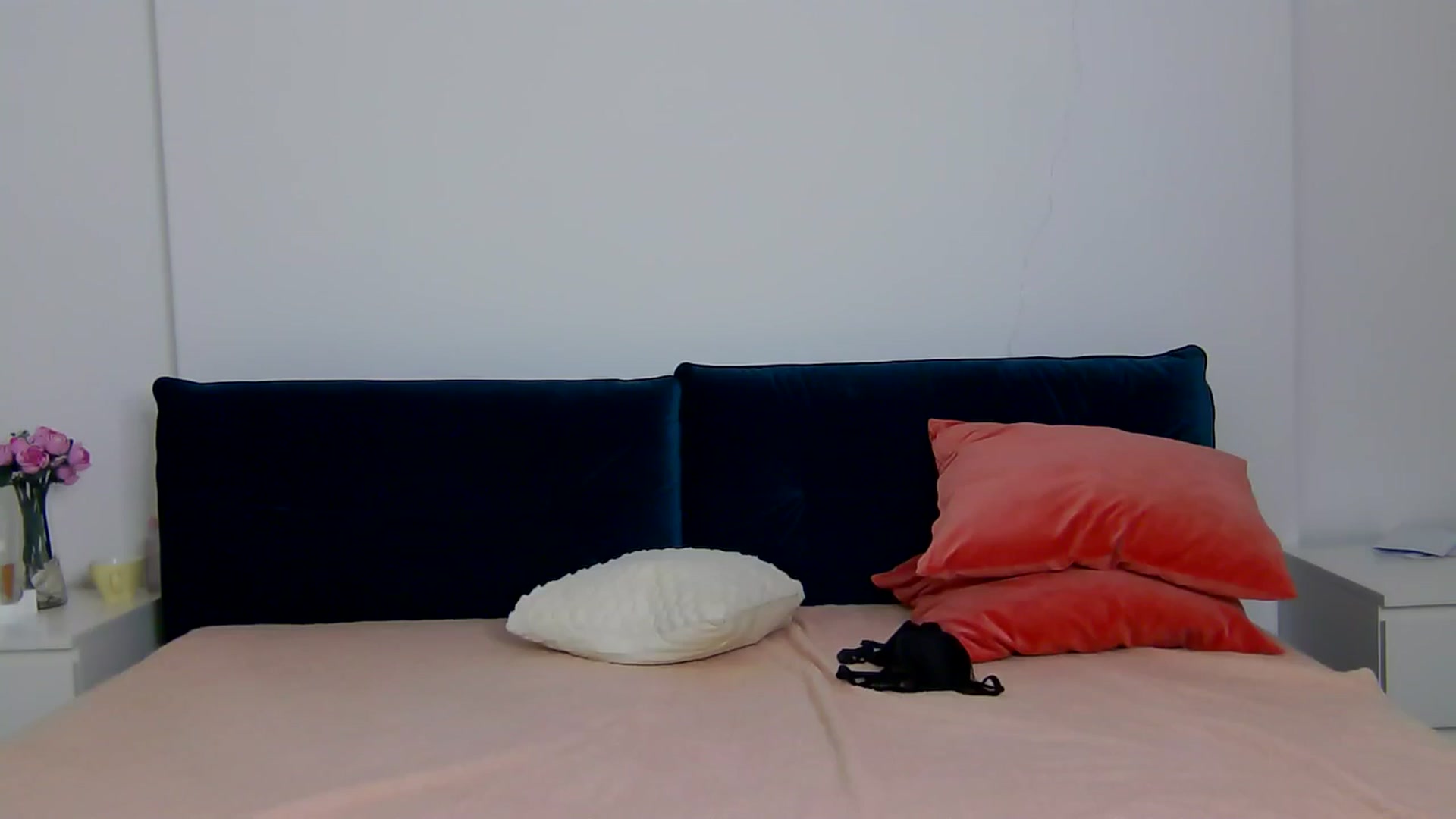 Gallery image thumbnail from NaiaaBee's myfreecams stream on, 02/05/2026, 18:34 image 4 of 20