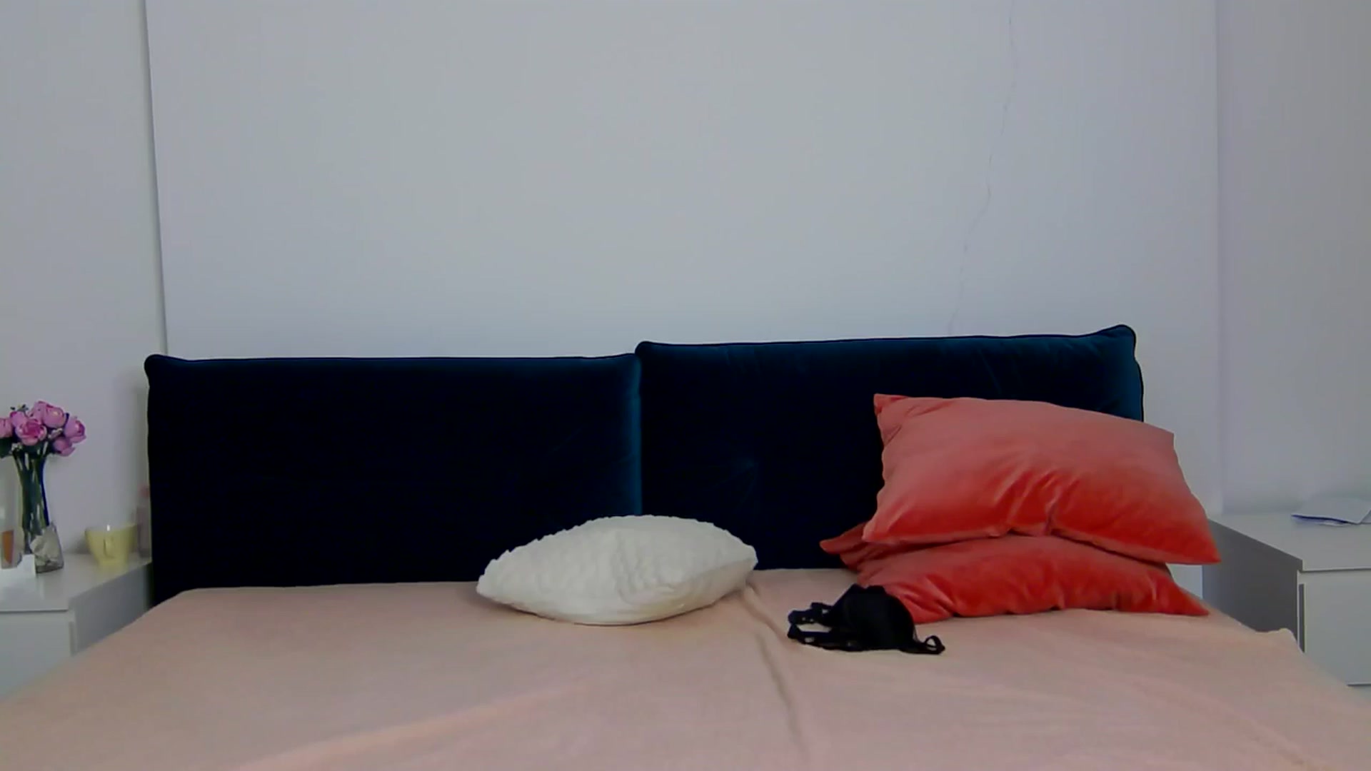 Gallery image thumbnail from NaiaaBee's myfreecams stream on, 02/05/2026, 18:34 image 1 of 20