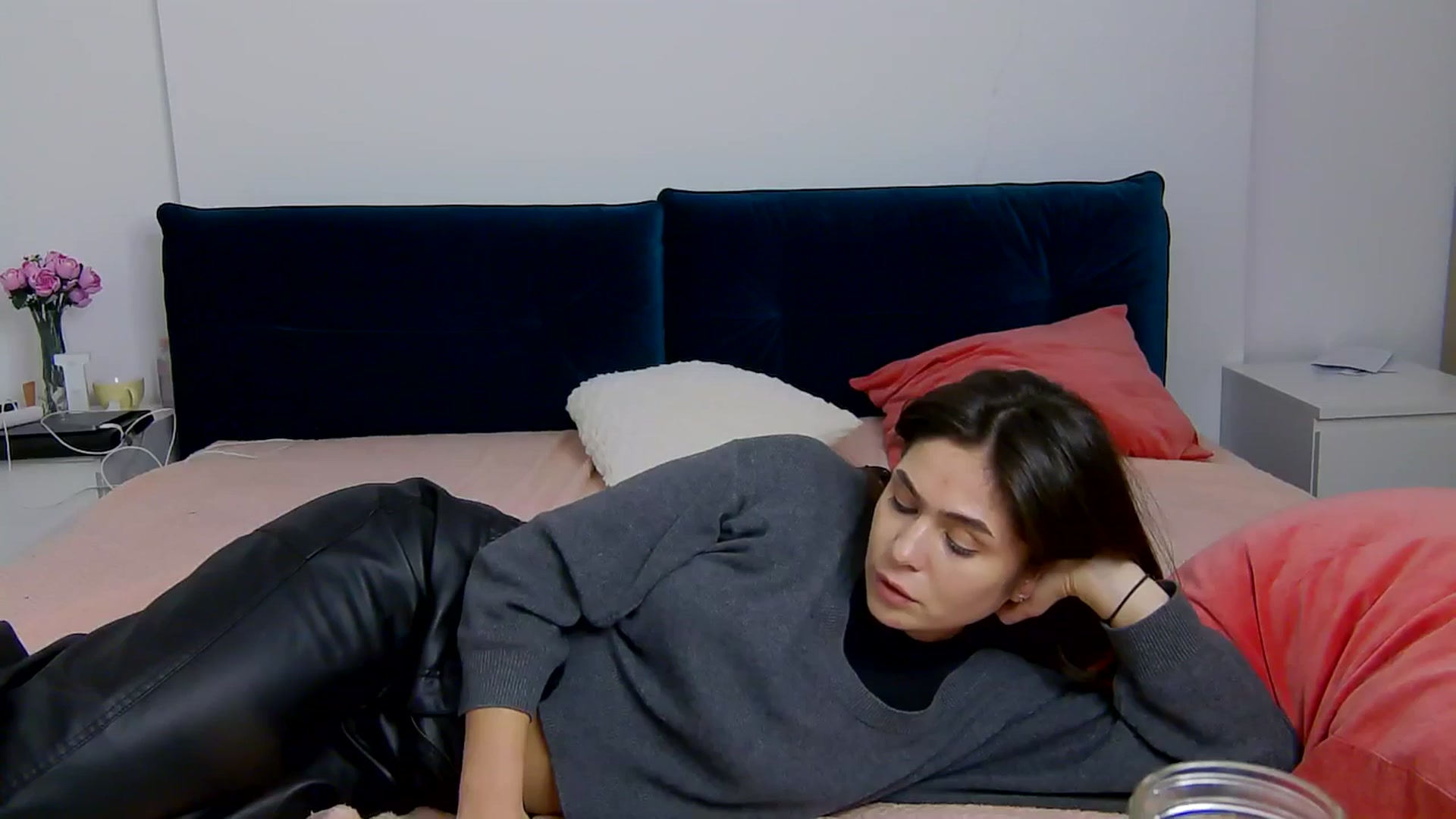 Gallery image thumbnail from NaiaaBee's myfreecams stream on, 02/10/2026, 19:04 image 16 of 20