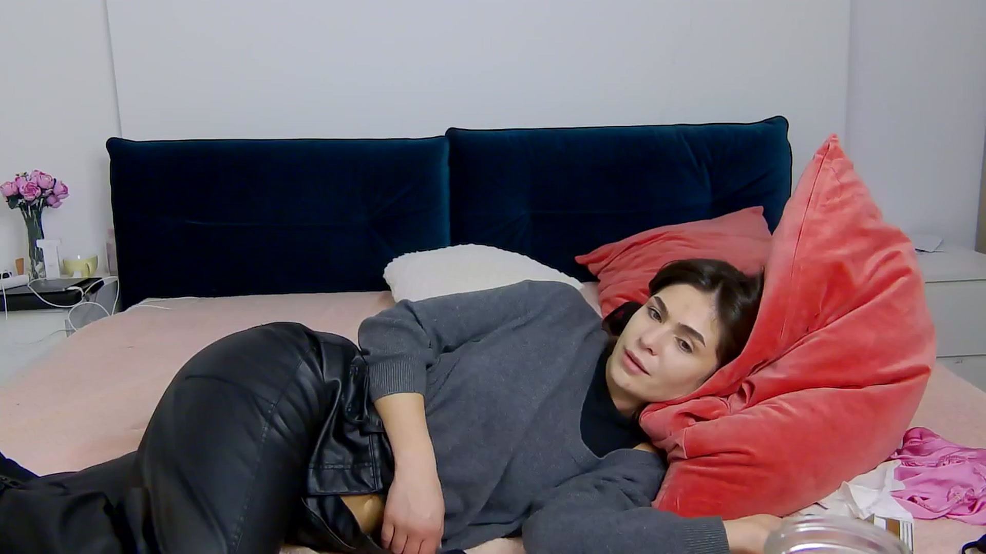 Gallery image thumbnail from NaiaaBee's myfreecams stream on, 02/10/2026, 19:04 image 15 of 20