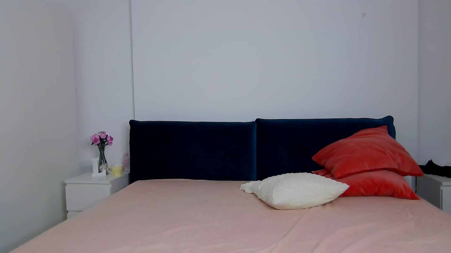 Gallery image thumbnail from NaiaaBee's myfreecams stream on, 02/16/2026, 07:18 image 19 of 20