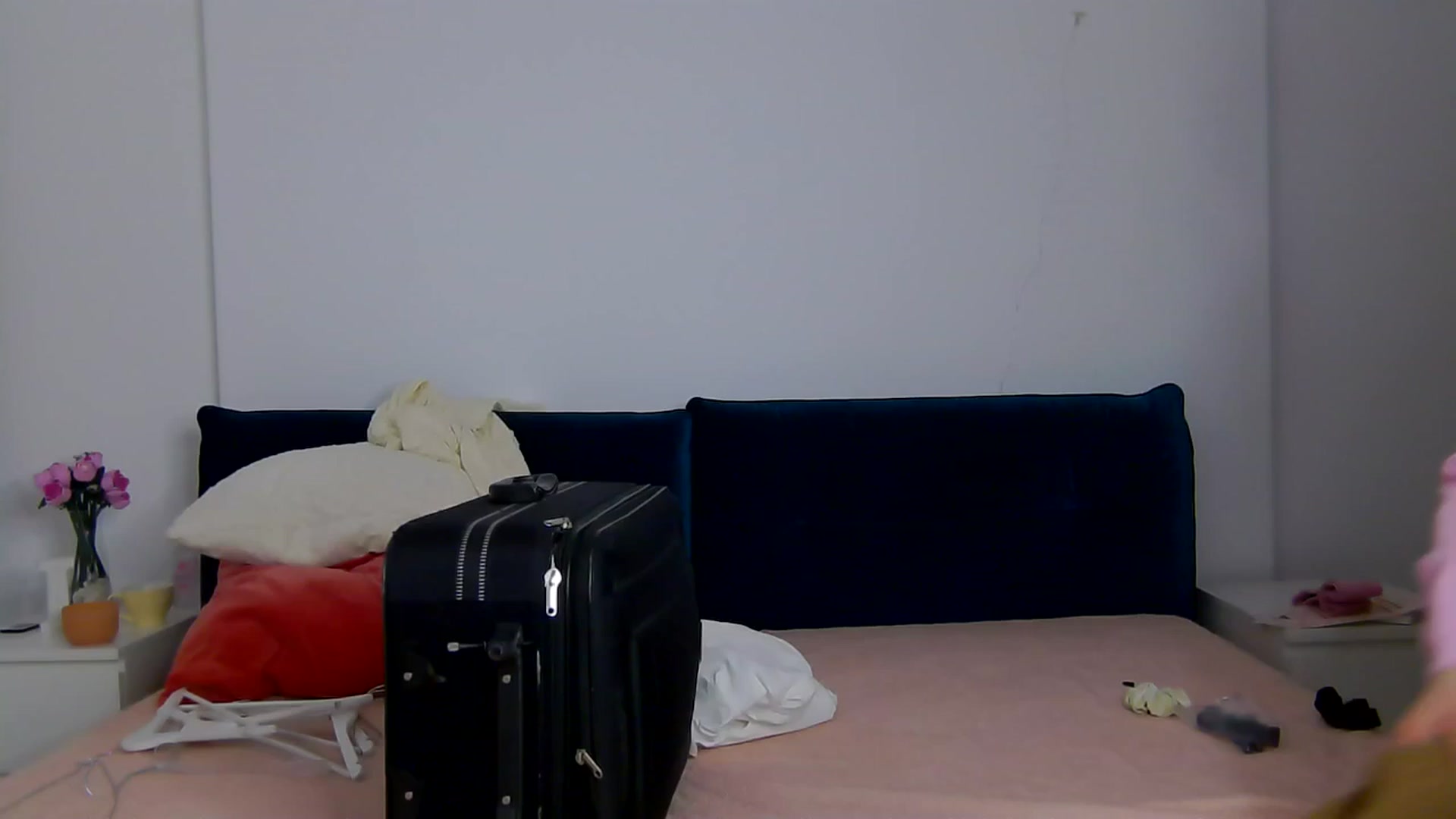 Gallery image thumbnail from NaiaaBee's myfreecams stream on, 02/19/2026, 17:15 image 15 of 20