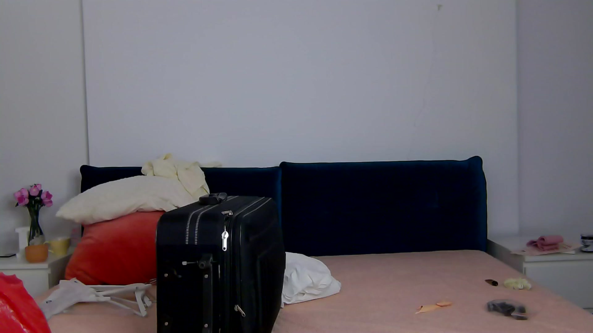 Gallery image thumbnail from NaiaaBee's myfreecams stream on, 02/19/2026, 17:15 image 14 of 20