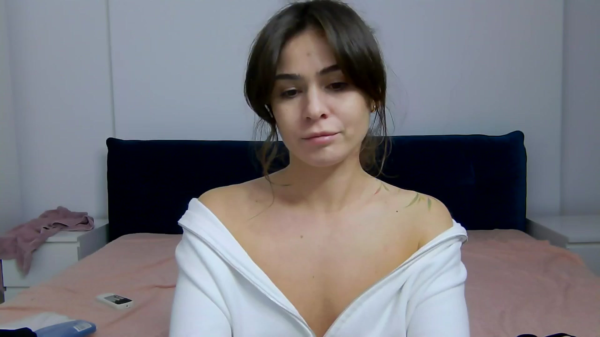 Gallery image thumbnail from NaiaaBee's myfreecams stream on, 02/26/2026, 18:05 image 6 of 20