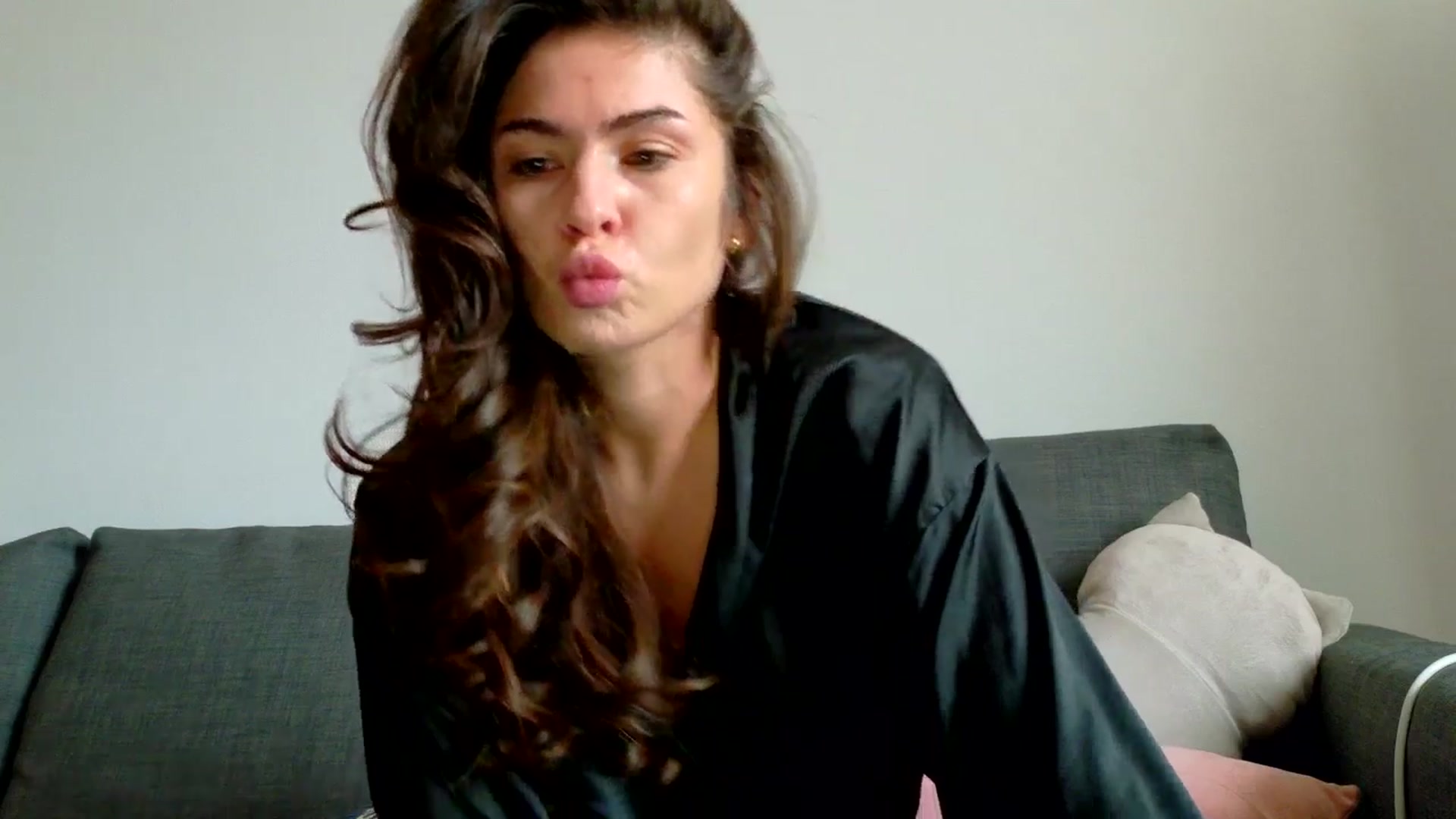 Gallery image thumbnail from NaiaaBee's myfreecams stream on, 03/01/2026, 07:30 image 15 of 20