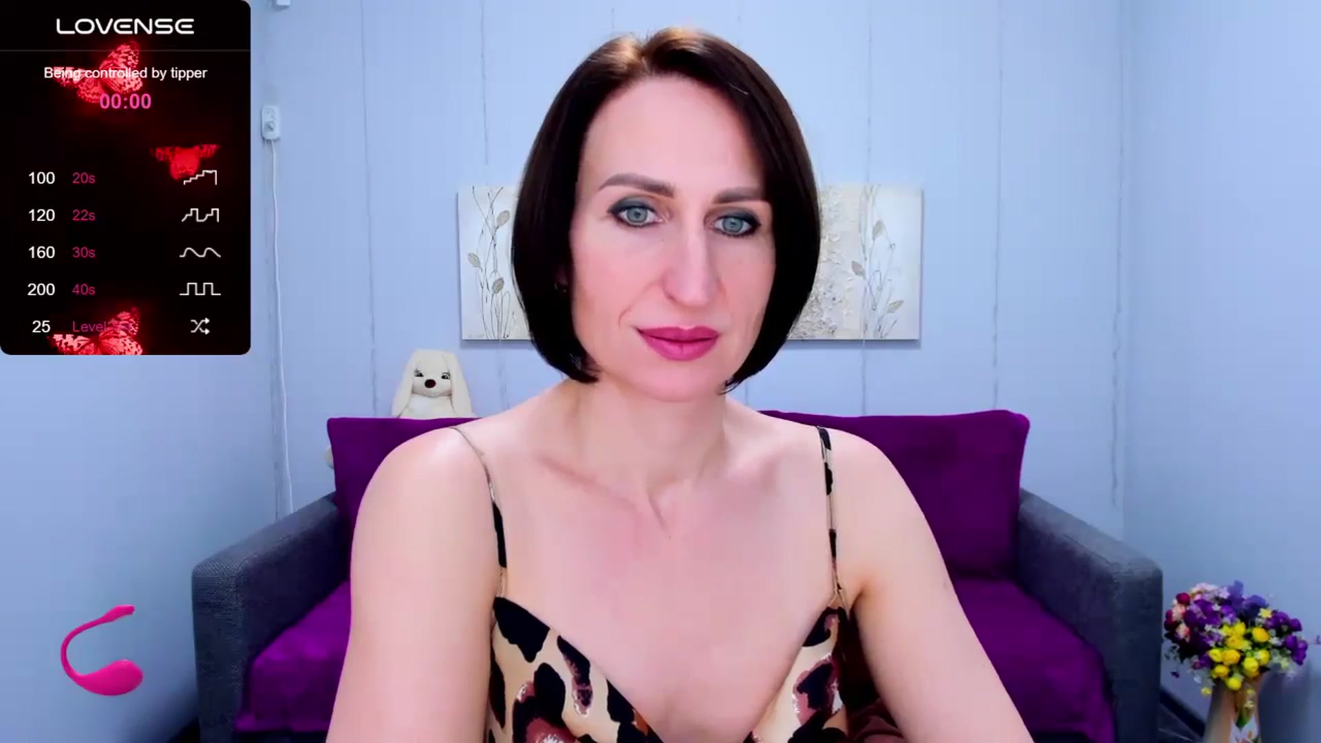 Gallery image thumbnail from Naira_Smile's myfreecams stream on, 01/24/2024, 16:04 image 7 of 20