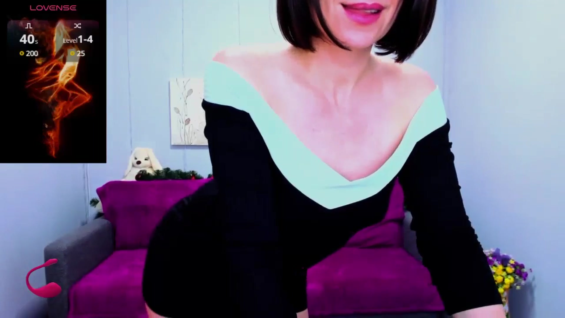 Gallery image thumbnail from Naira_Smile's myfreecams stream on, 12/30/2024, 14:43 image 17 of 20