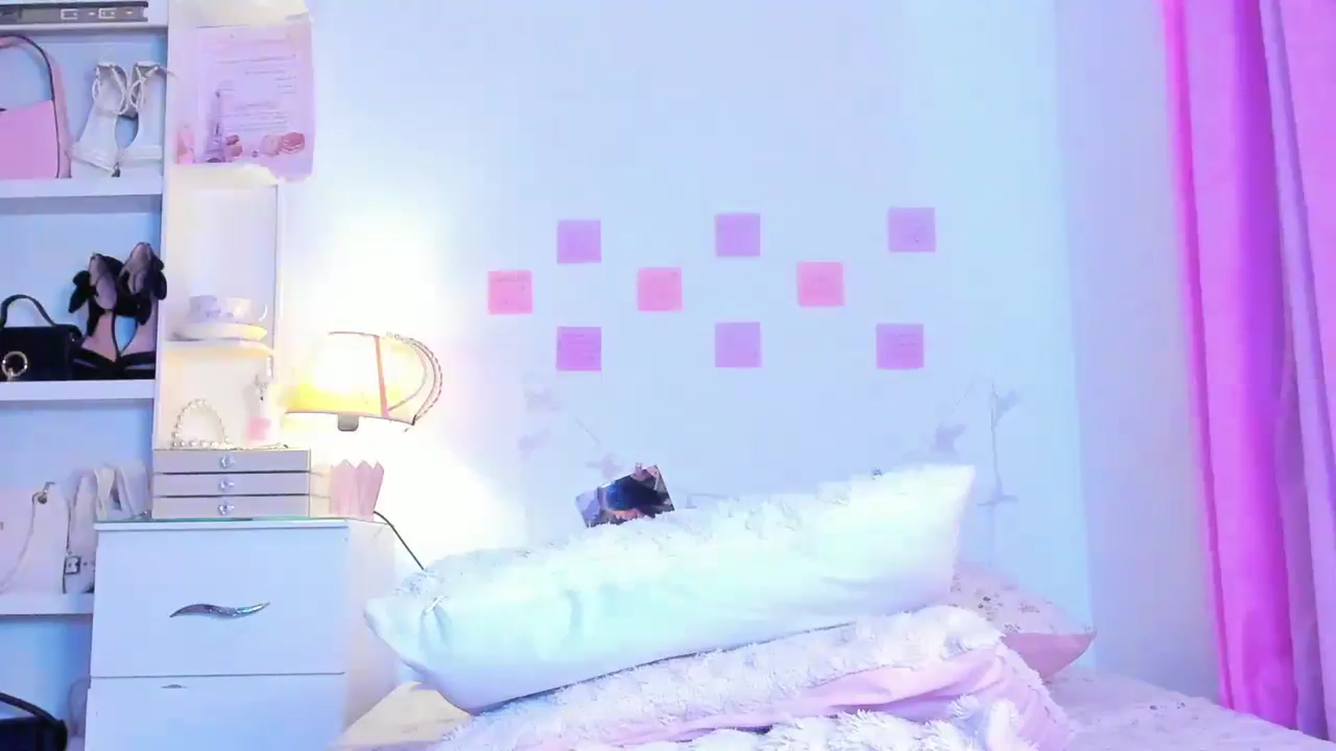 Gallery image thumbnail from NaisshaF's myfreecams stream on, 05/08/2026, 15:28 image 8 of 20