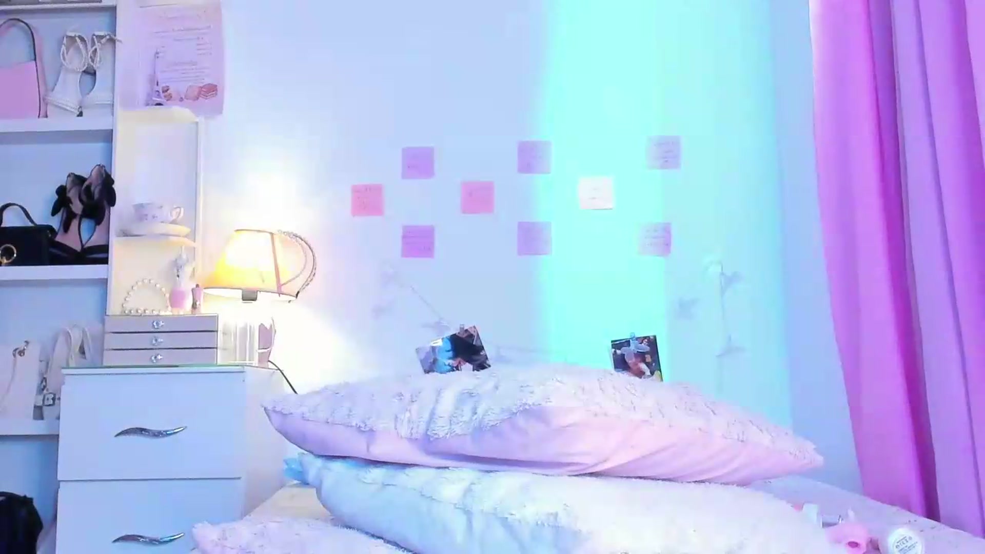 Gallery image thumbnail from NaisshaF's myfreecams stream on, 05/19/2026, 16:23 image 2 of 20
