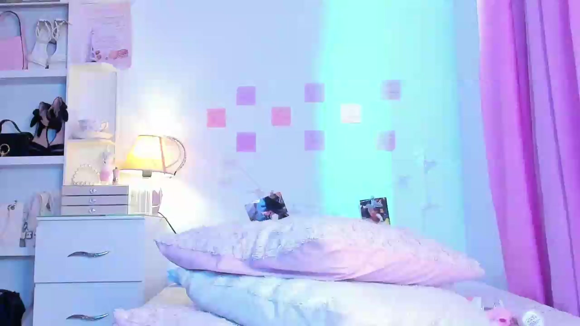 Gallery image thumbnail from NaisshaF's myfreecams stream on, 05/19/2026, 16:23 image 1 of 20