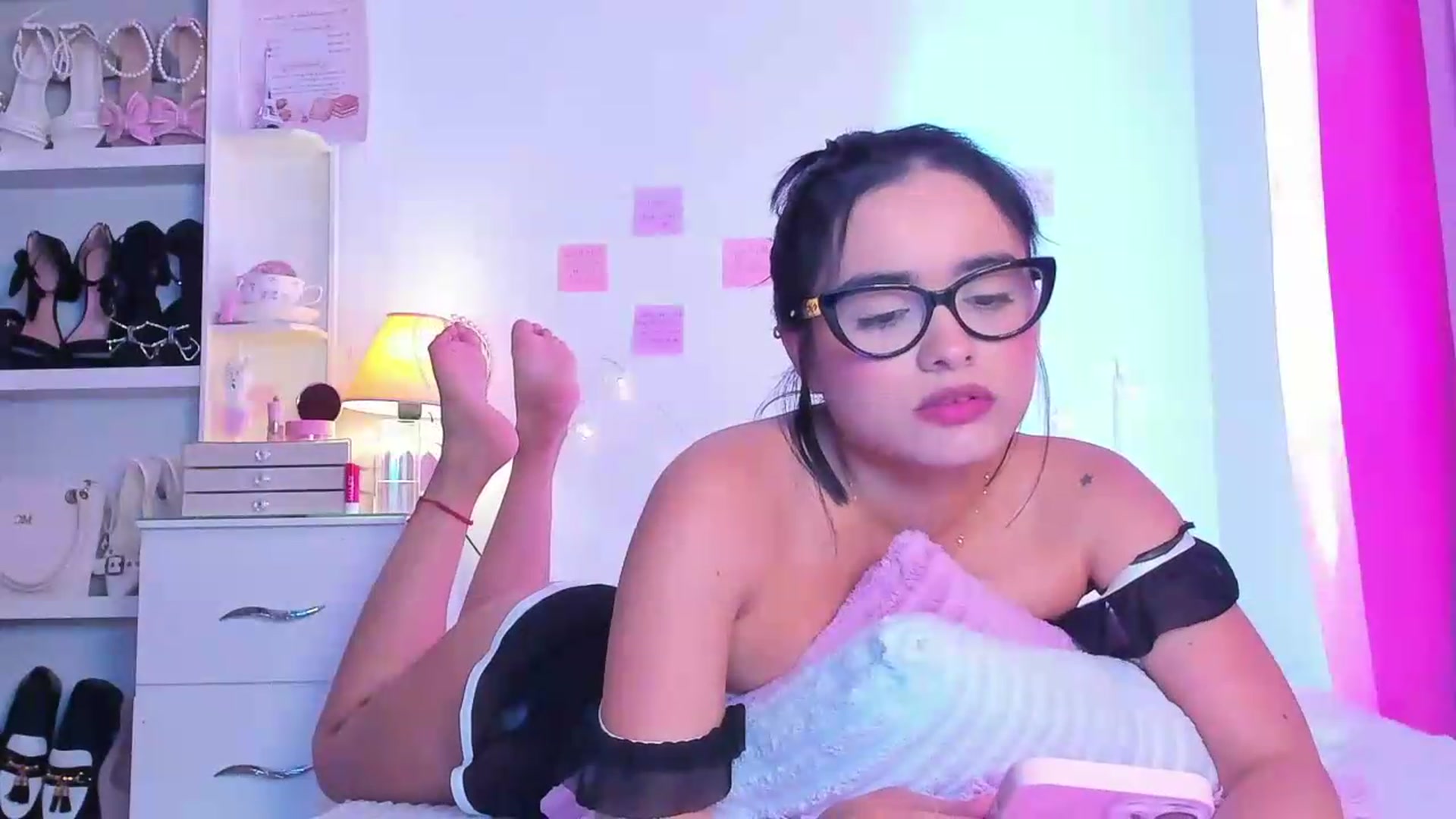 Gallery image thumbnail from NaisshaF's myfreecams stream on, 06/02/2026, 15:43 image 18 of 20