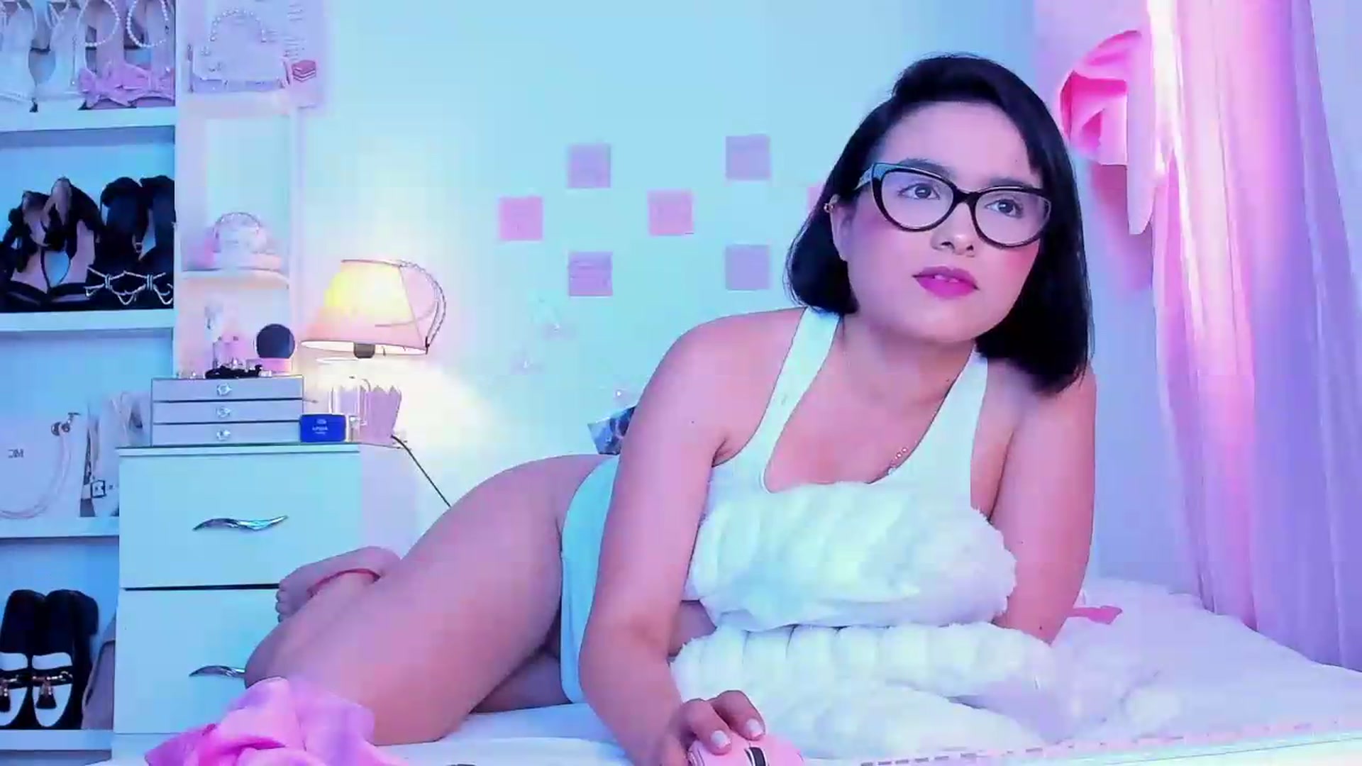 Gallery image thumbnail from NaisshaF's myfreecams stream on, 07/02/2026, 15:05 image 18 of 20