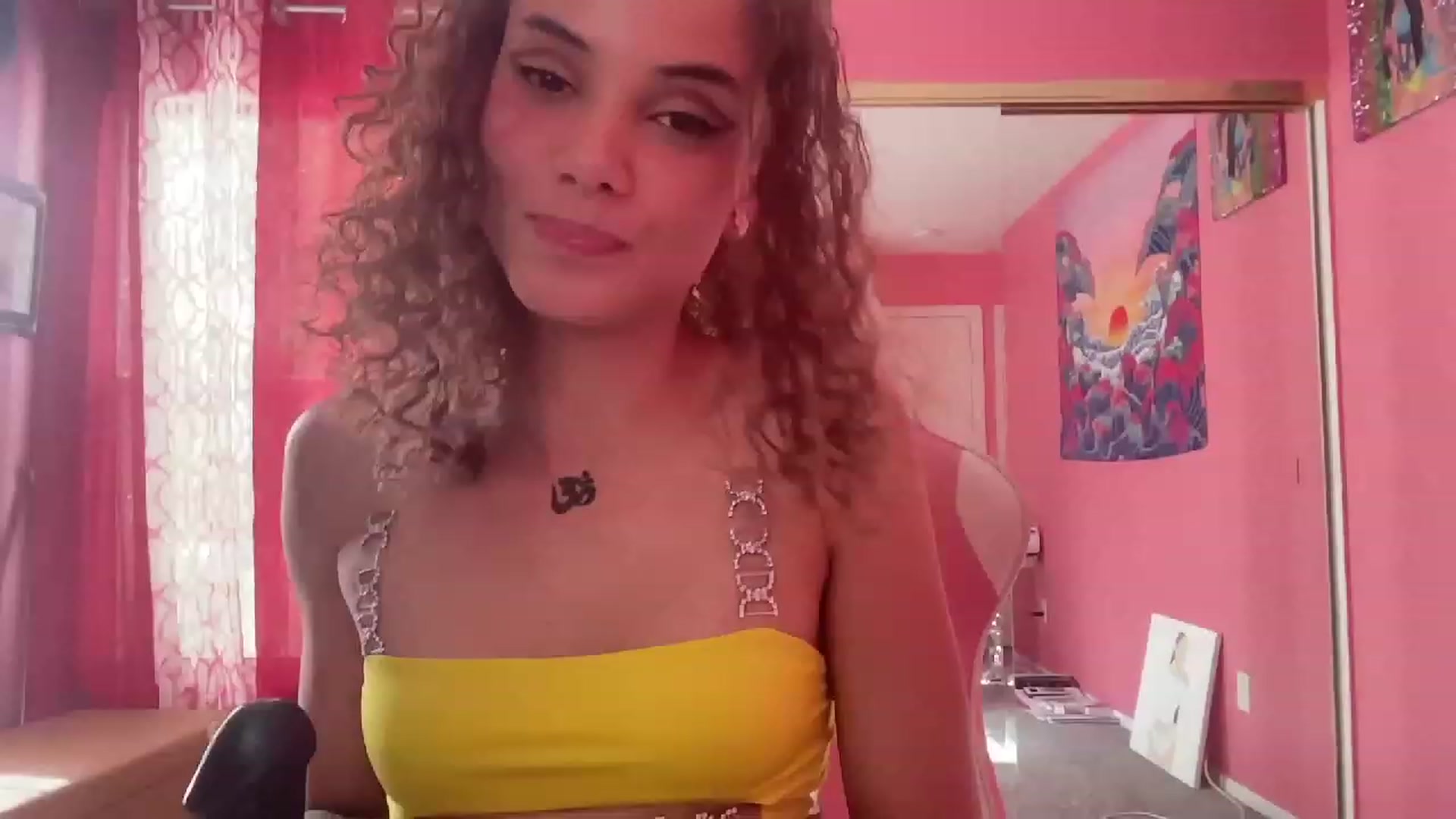 Gallery image thumbnail from NakedSwan's myfreecams stream on, 11/17/2022, 22:14 image 2 of 20