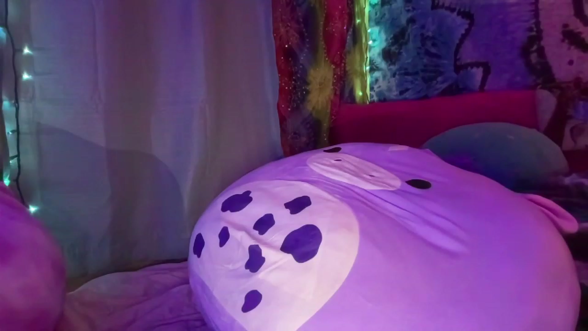 Gallery image thumbnail from NakedSwan's myfreecams stream on, 12/11/2022, 07:03 image 16 of 20