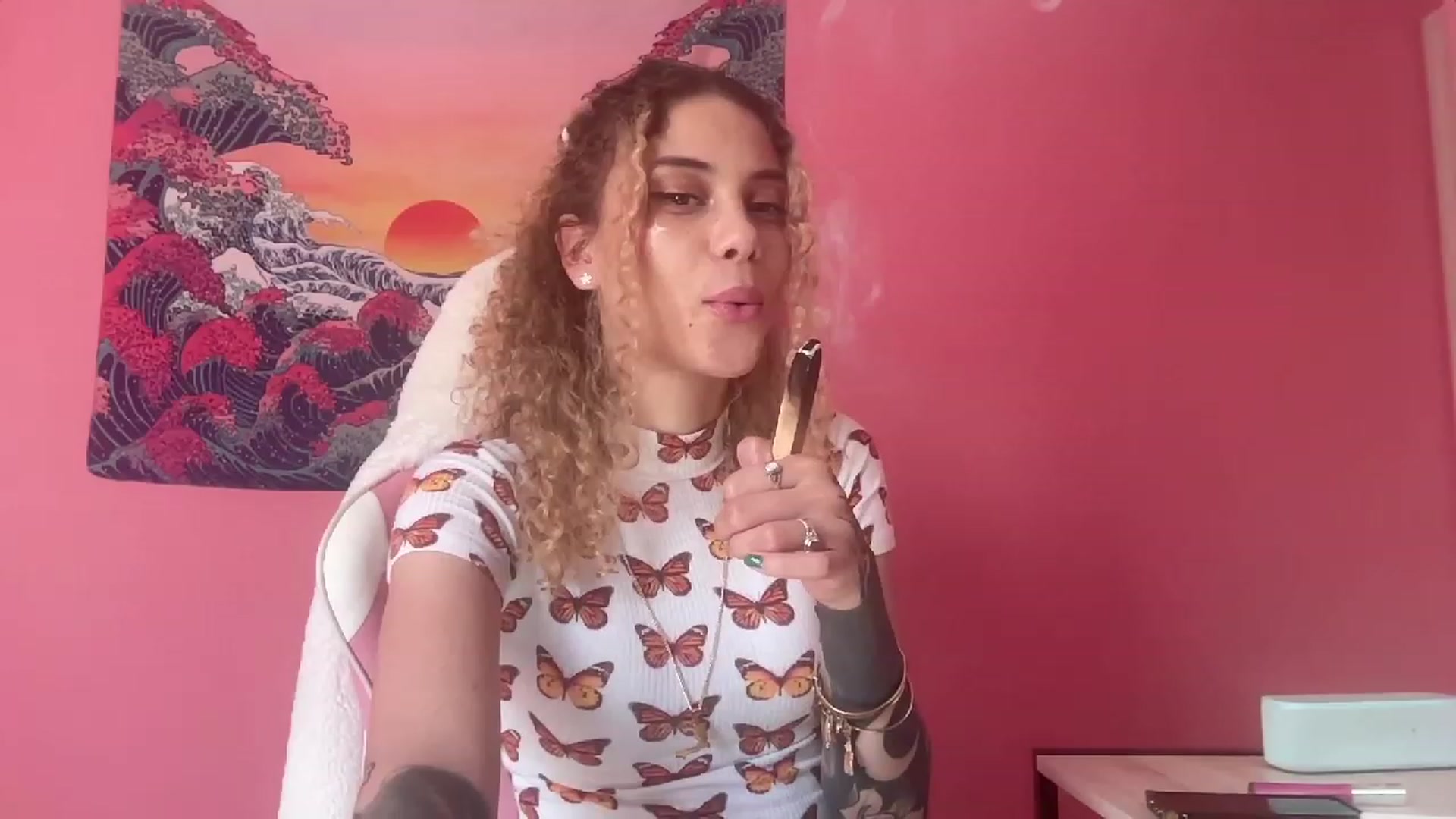 Gallery image thumbnail from NakedSwan's myfreecams stream on, 03/16/2023, 21:57 image 4 of 20