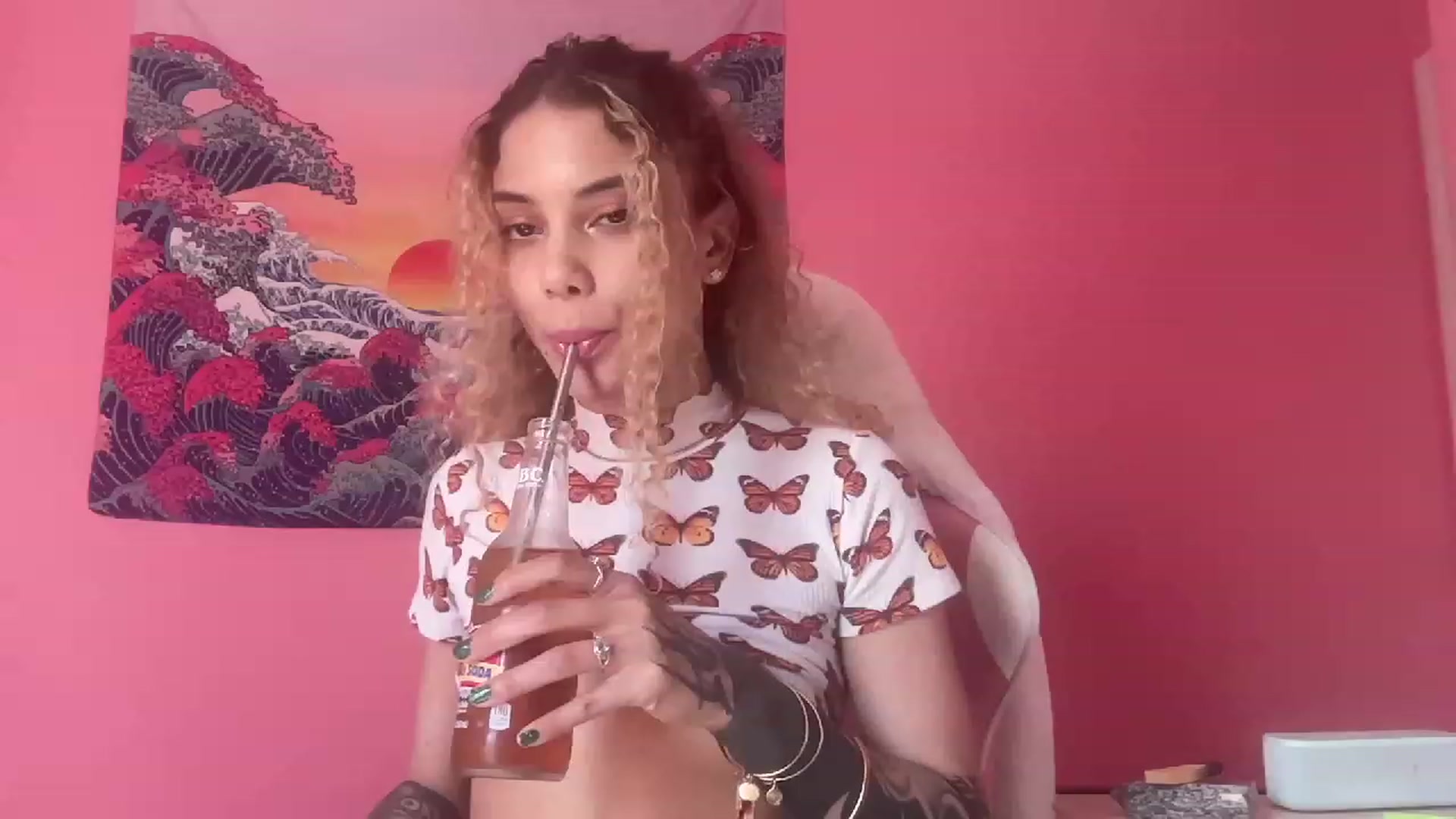 Gallery image thumbnail from NakedSwan's myfreecams stream on, 03/16/2023, 21:57 image 20 of 20
