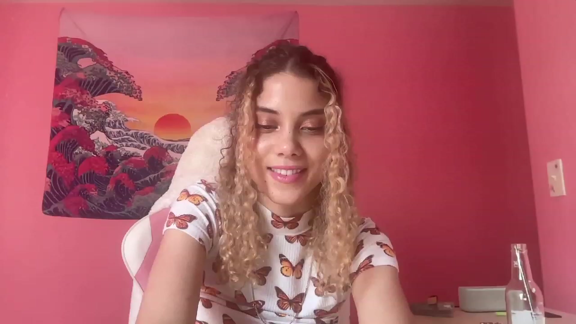 Gallery image thumbnail from NakedSwan's myfreecams stream on, 03/17/2023, 24:05 image 4 of 20