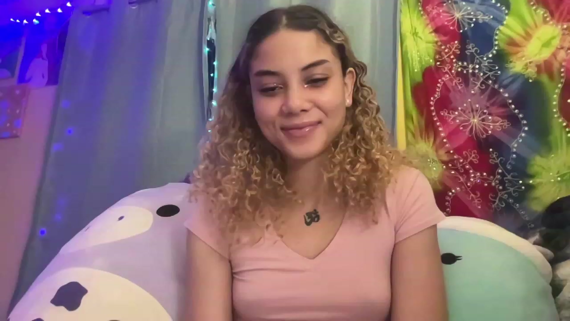 Gallery image thumbnail from NakedSwan's myfreecams stream on, 03/30/2023, 13:08 image 9 of 20