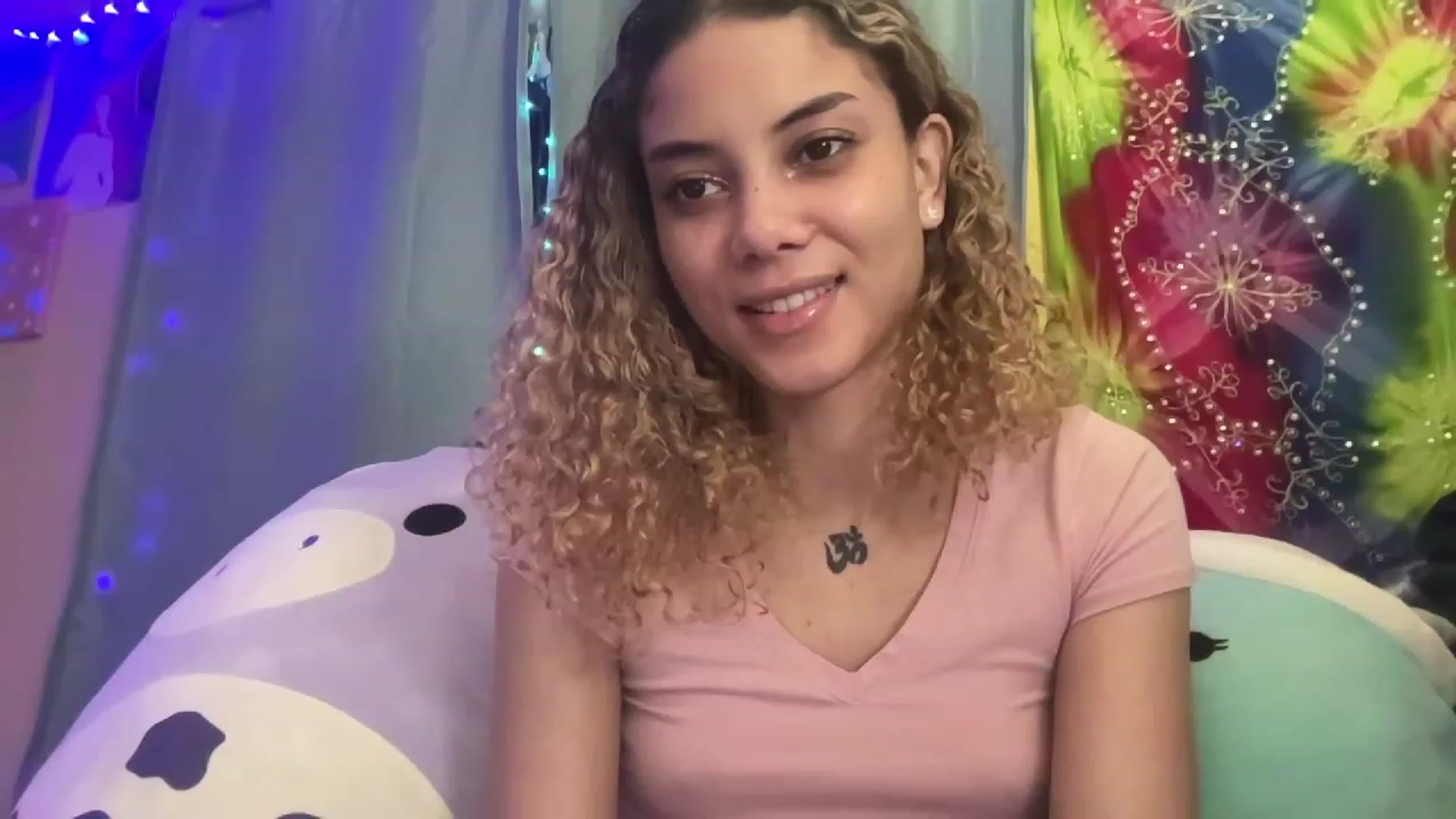 Gallery image thumbnail from NakedSwan's myfreecams stream on, 03/30/2023, 13:08 image 3 of 20