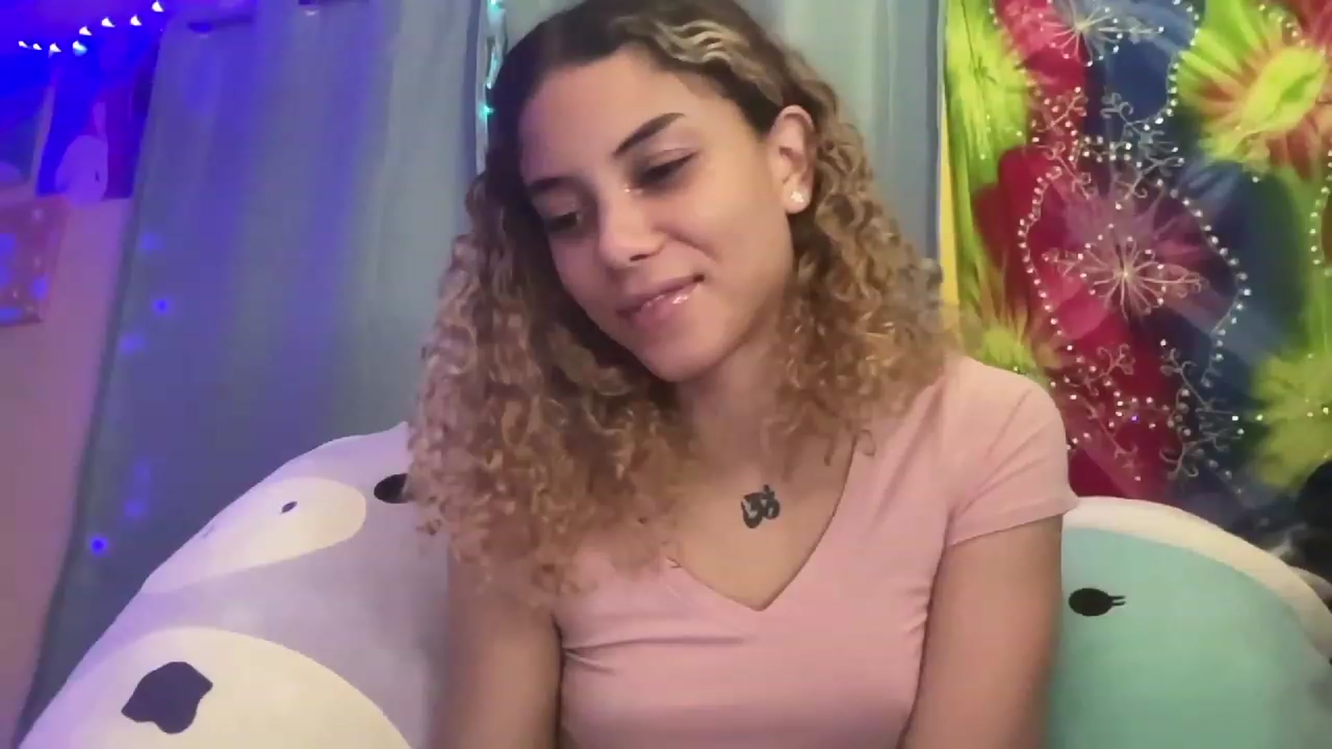 Gallery image thumbnail from NakedSwan's myfreecams stream on, 03/30/2023, 13:08 image 2 of 20