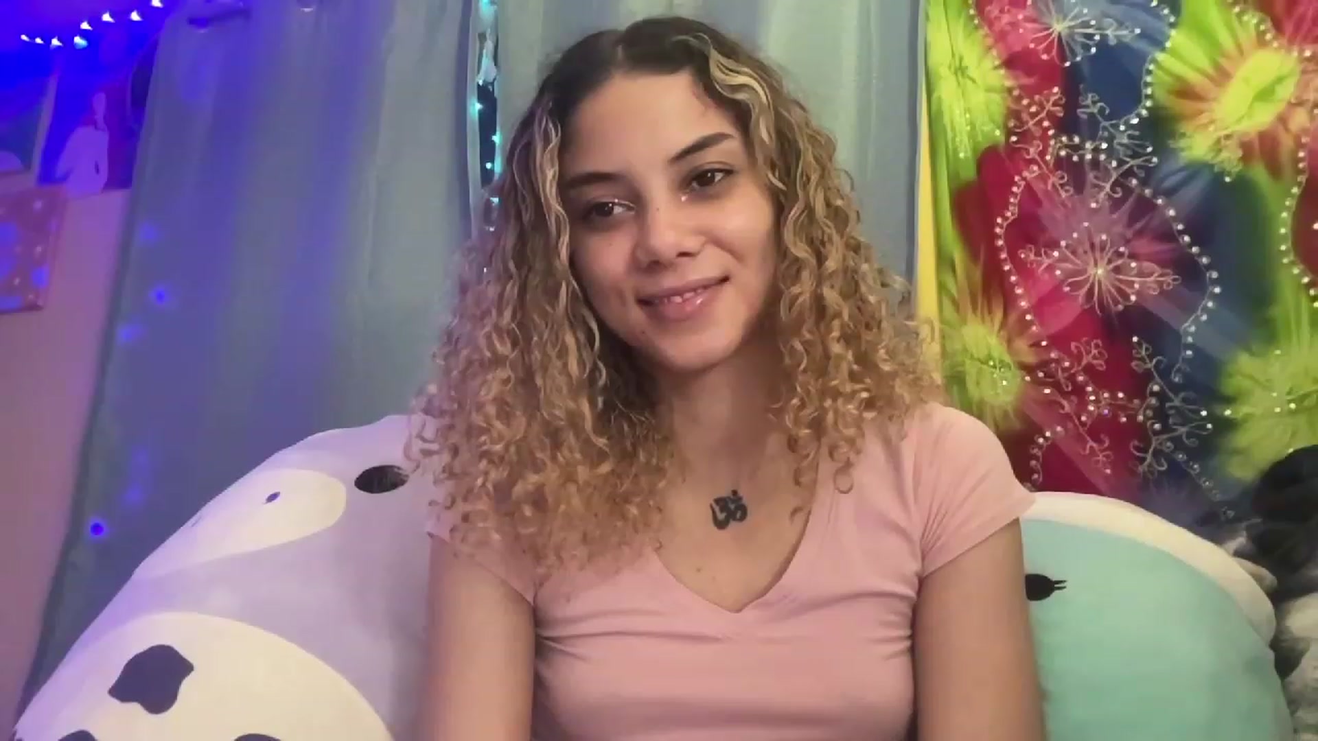 Gallery image thumbnail from NakedSwan's myfreecams stream on, 03/30/2023, 13:08 image 19 of 20