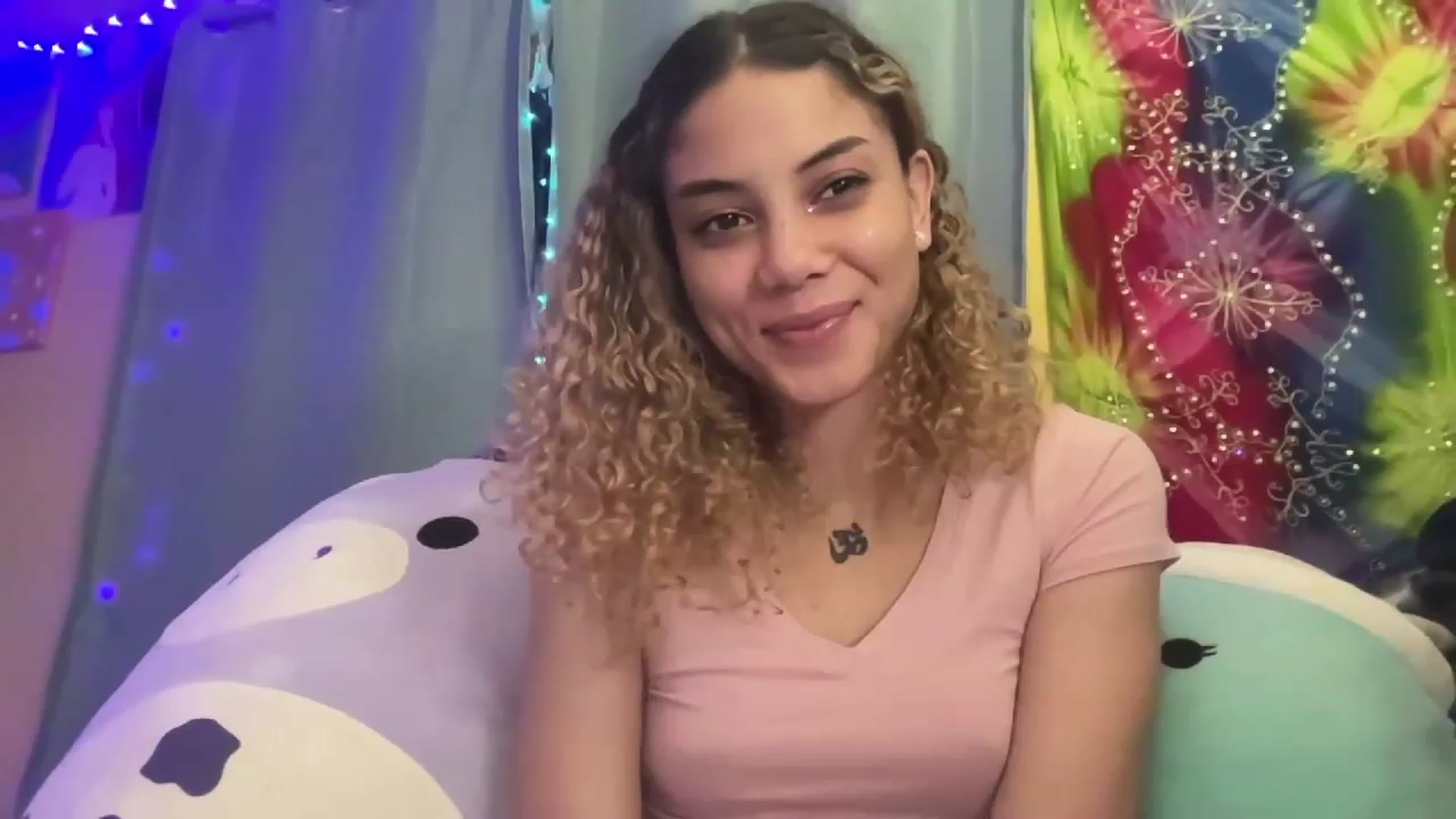 Gallery image thumbnail from NakedSwan's myfreecams stream on, 03/30/2023, 13:08 image 4 of 20