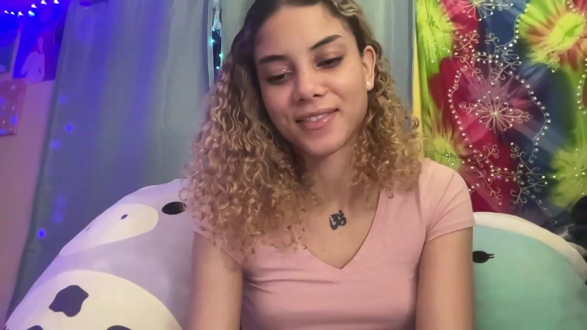 Gallery image thumbnail from NakedSwan's myfreecams stream on, 03/30/2023, 13:08 image 6 of 20